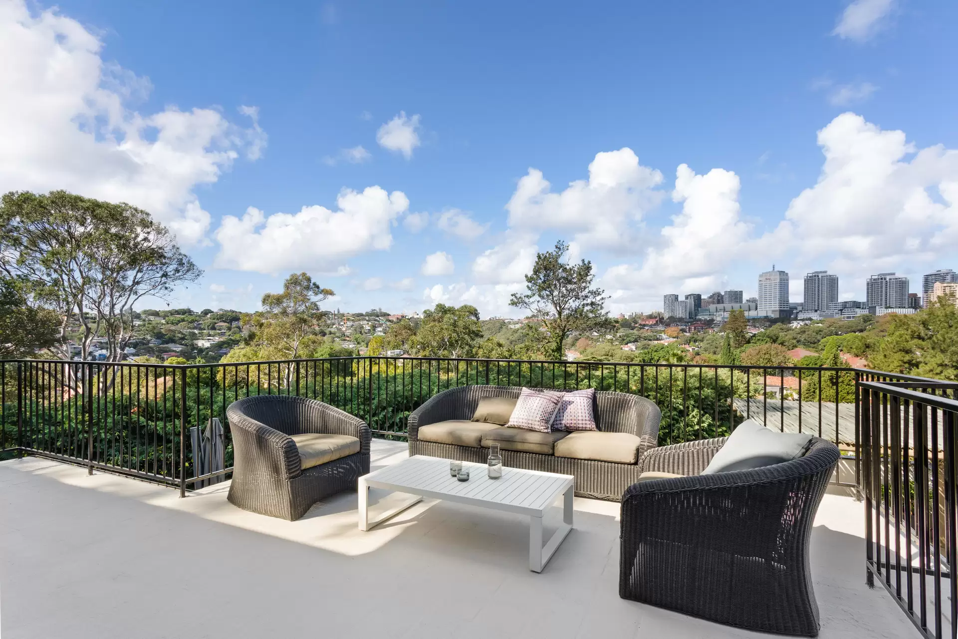 305 Edgecliff Road, Woollahra Auction by Sydney Sotheby's International Realty - image 1