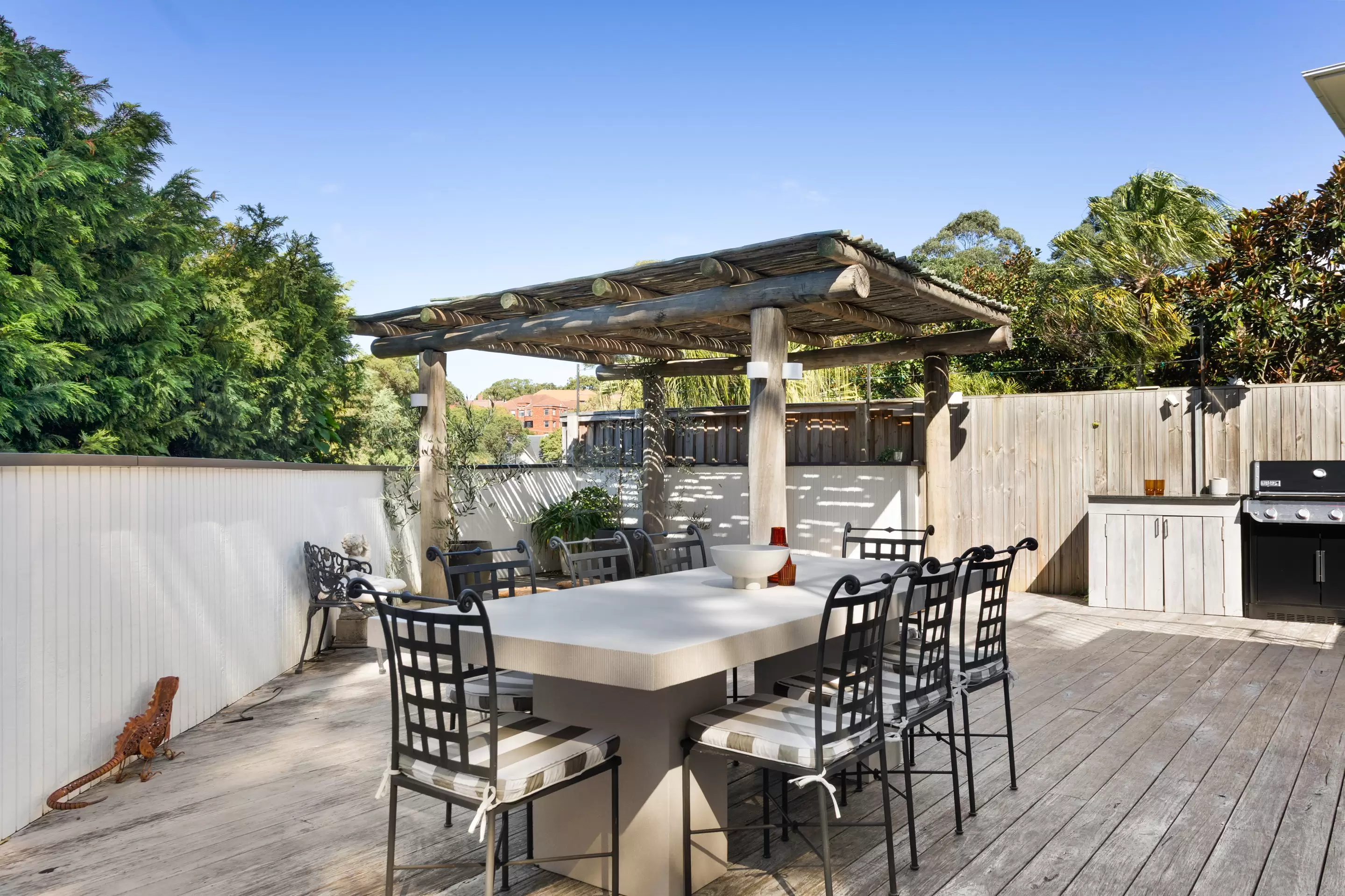 305 Edgecliff Road, Woollahra Auction by Sydney Sotheby's International Realty - image 4