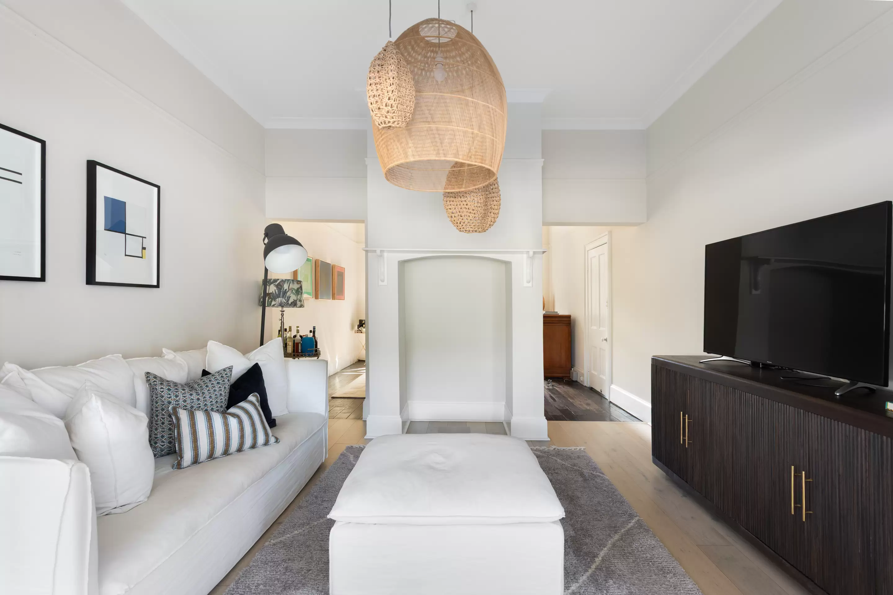 305 Edgecliff Road, Woollahra Auction by Sydney Sotheby's International Realty - image 8