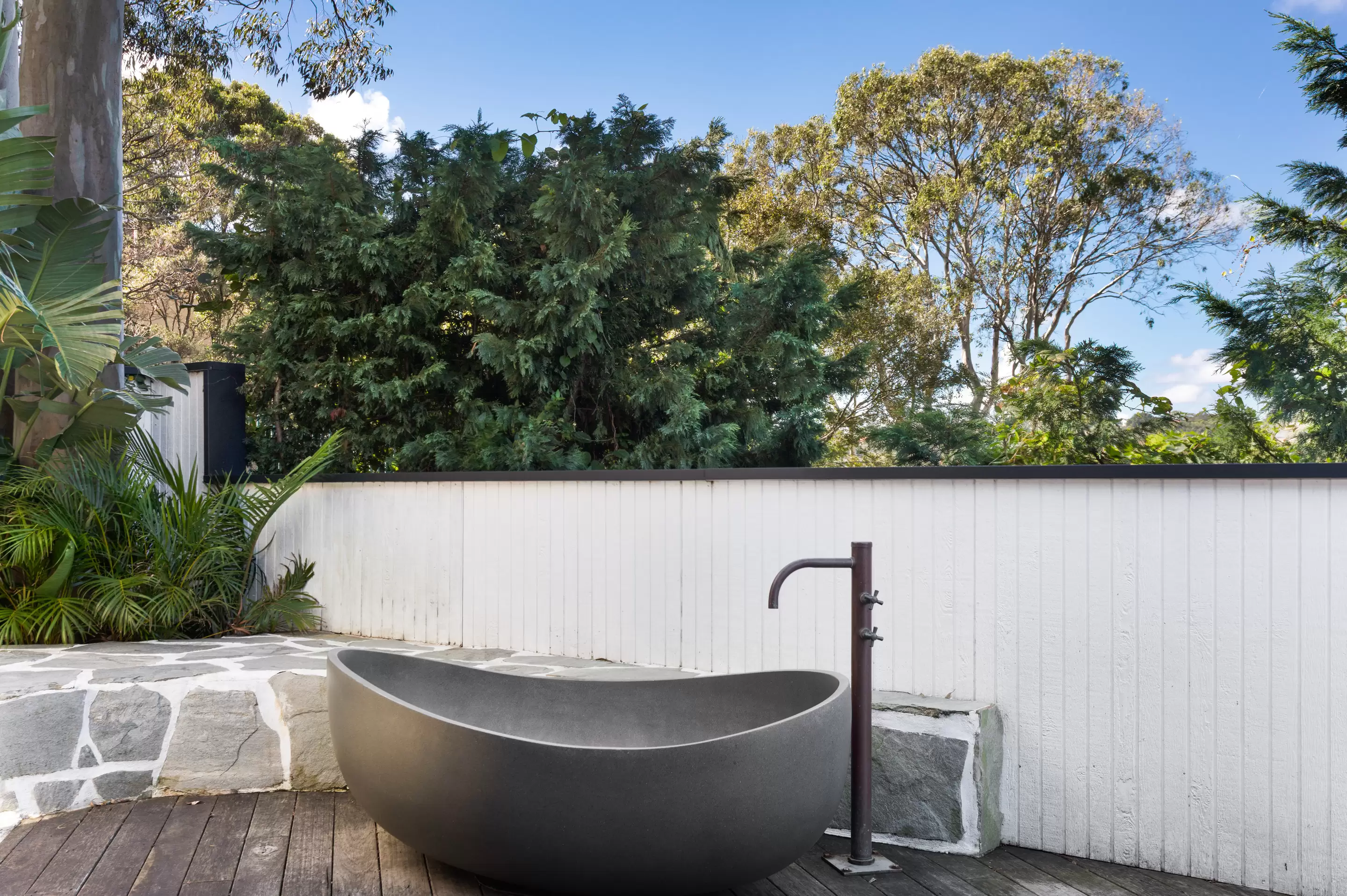 305 Edgecliff Road, Woollahra Auction by Sydney Sotheby's International Realty - image 7