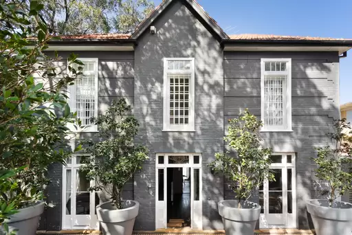 305 Edgecliff Road, Woollahra Auction by Sydney Sotheby's International Realty
