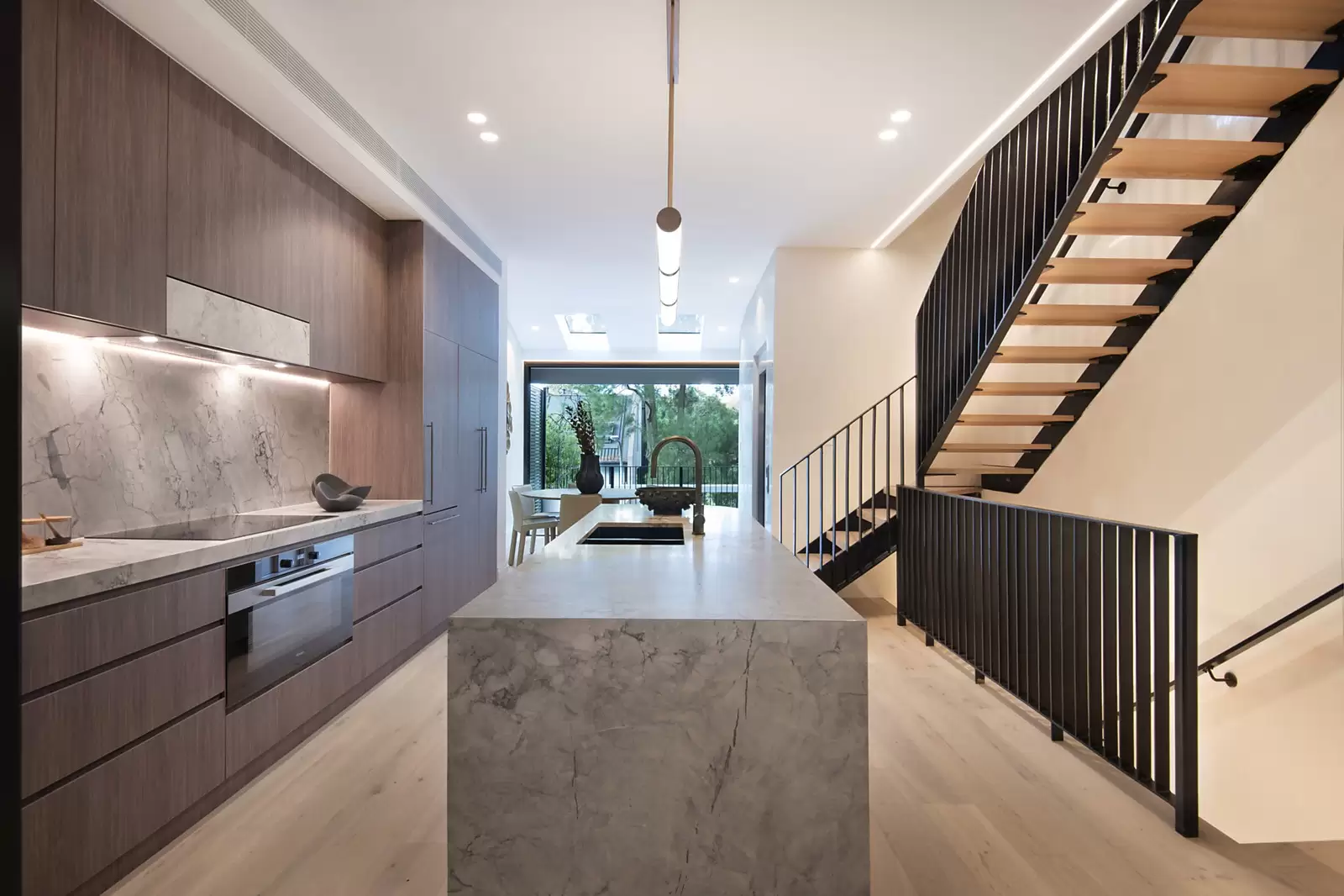 9 Bellevue Street, Glebe For Sale by Sydney Sotheby's International Realty - image 2