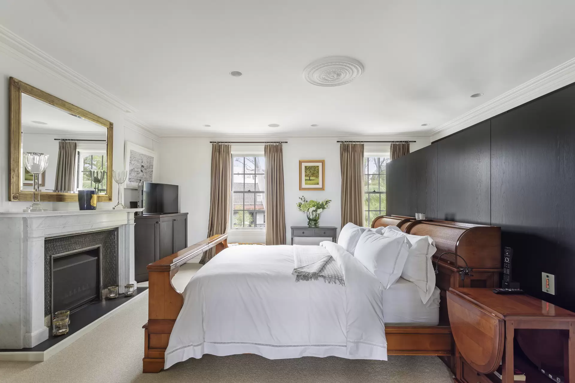 112 Glenmore Road, Paddington Auction by Sydney Sotheby's International Realty - image 1