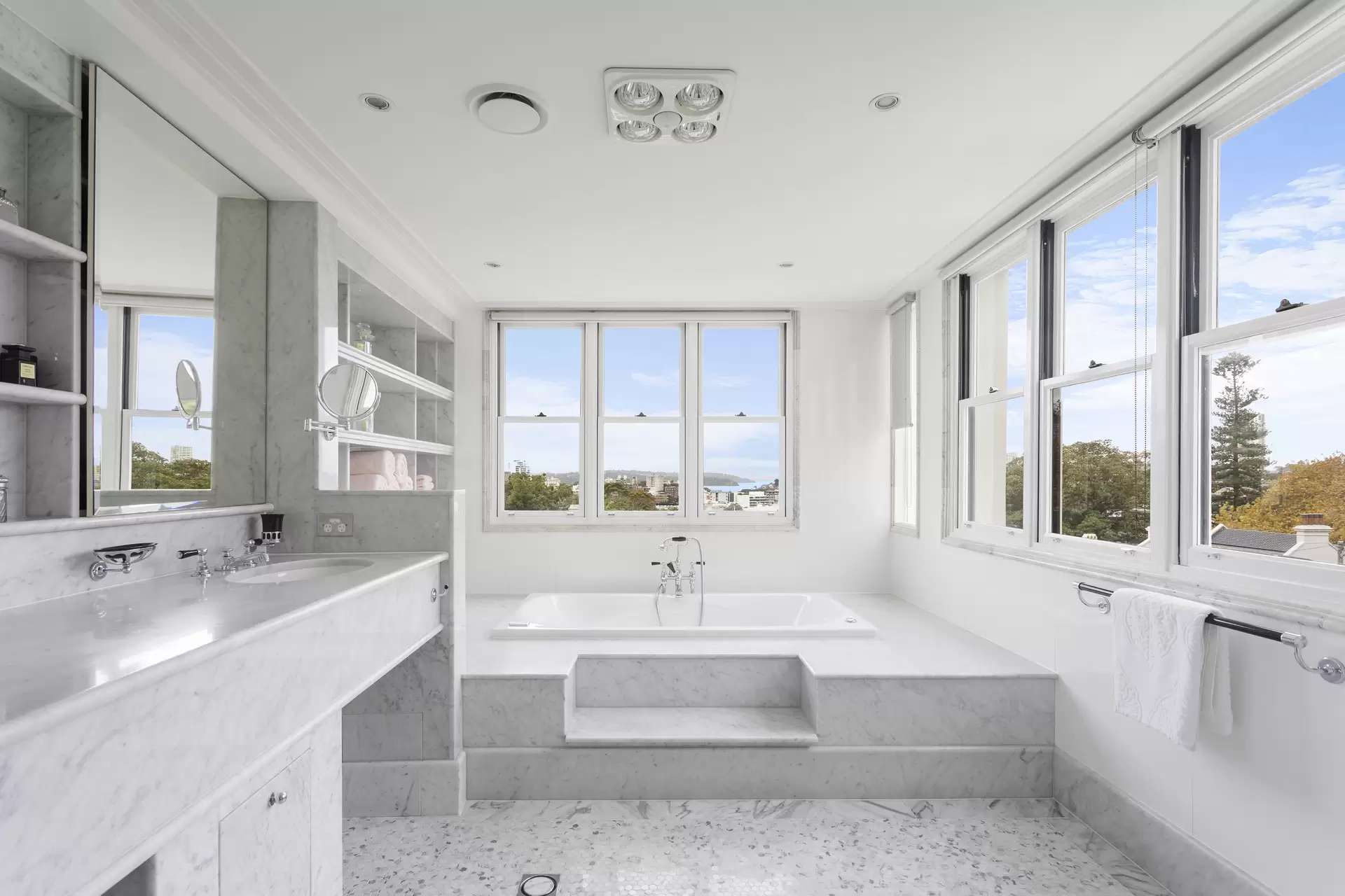 112 Glenmore Road, Paddington Auction by Sydney Sotheby's International Realty - image 1