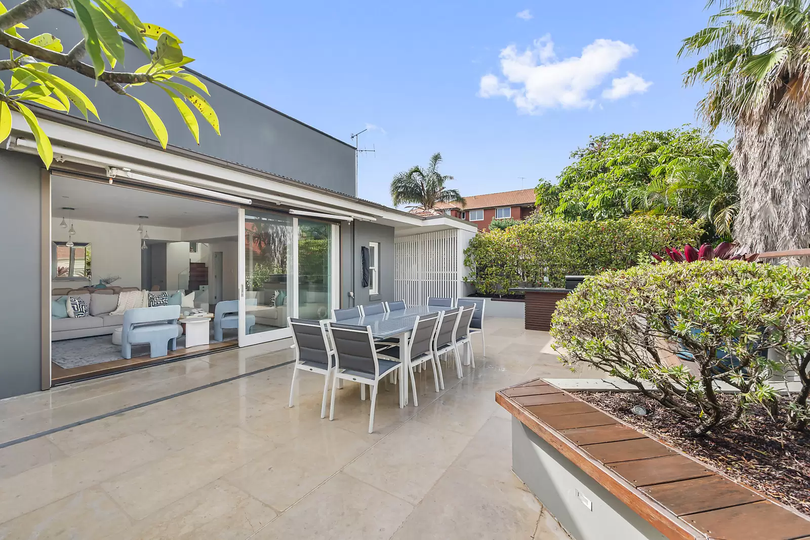 28 Bream Street, Coogee Auction by Sydney Sotheby's International Realty - image 2