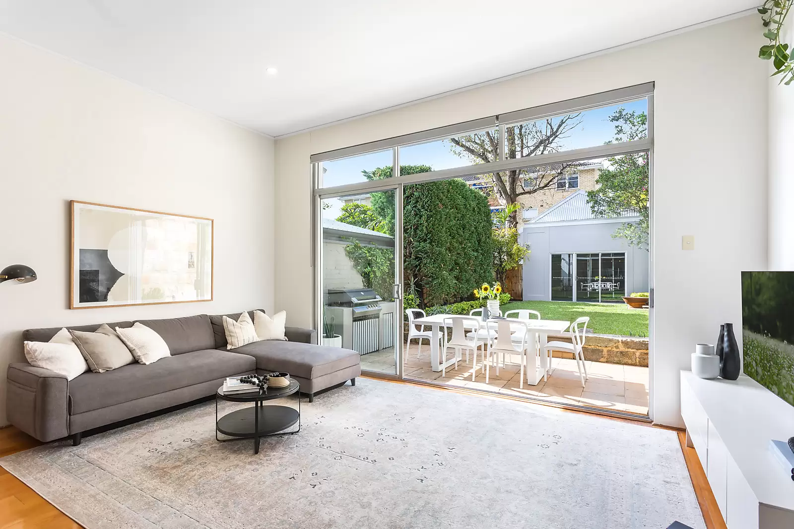 11 Cook Street, Randwick For Sale by Sydney Sotheby's International Realty - image 2