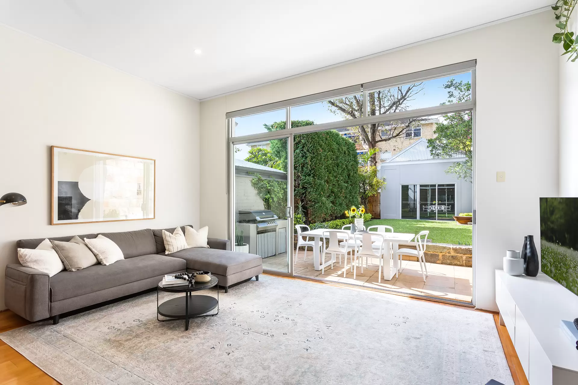 11 Cook Street, Randwick Sold by Sydney Sotheby's International Realty - image 2