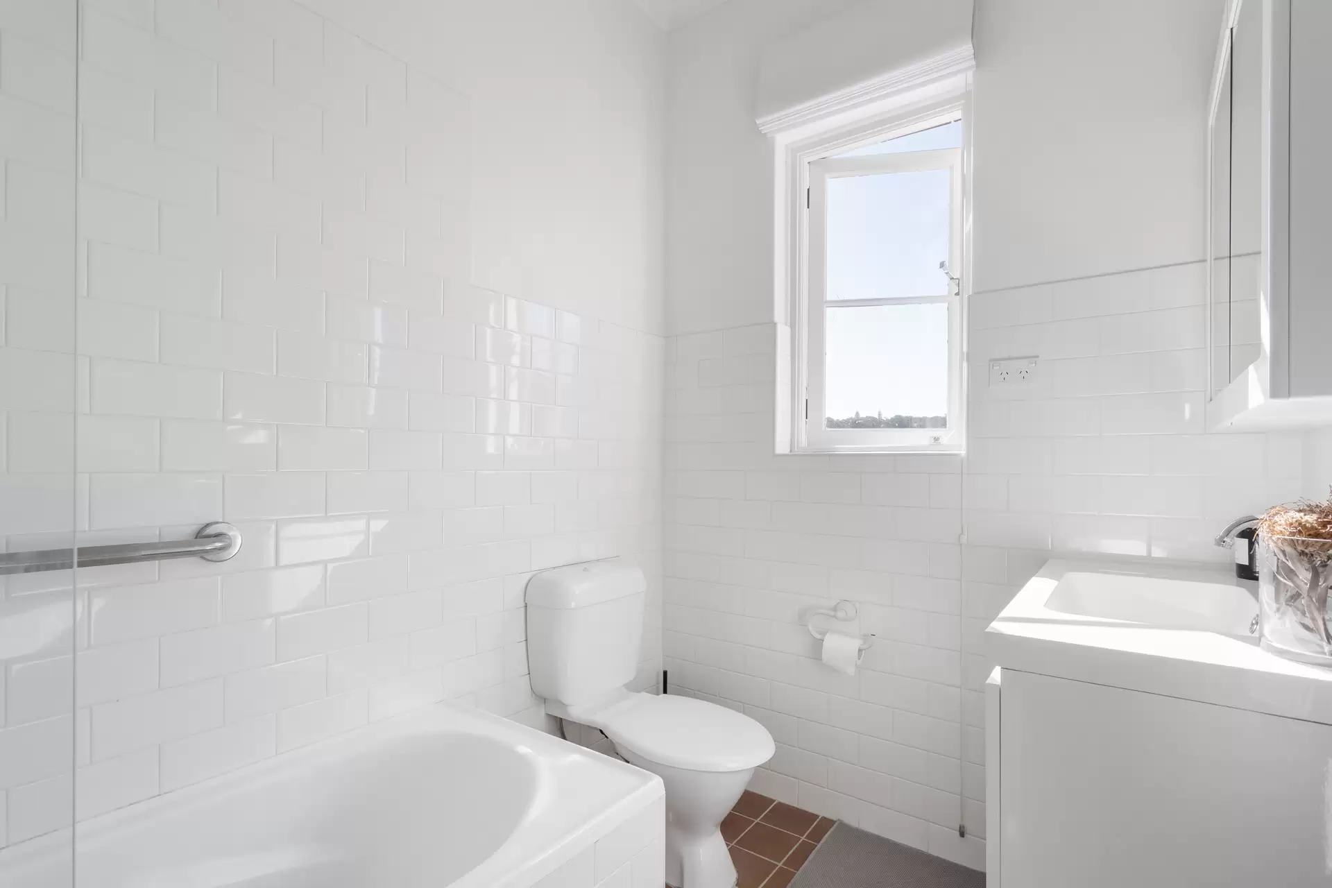 5/24 Chester Street, Woollahra Auction by Sydney Sotheby's International Realty - image 1