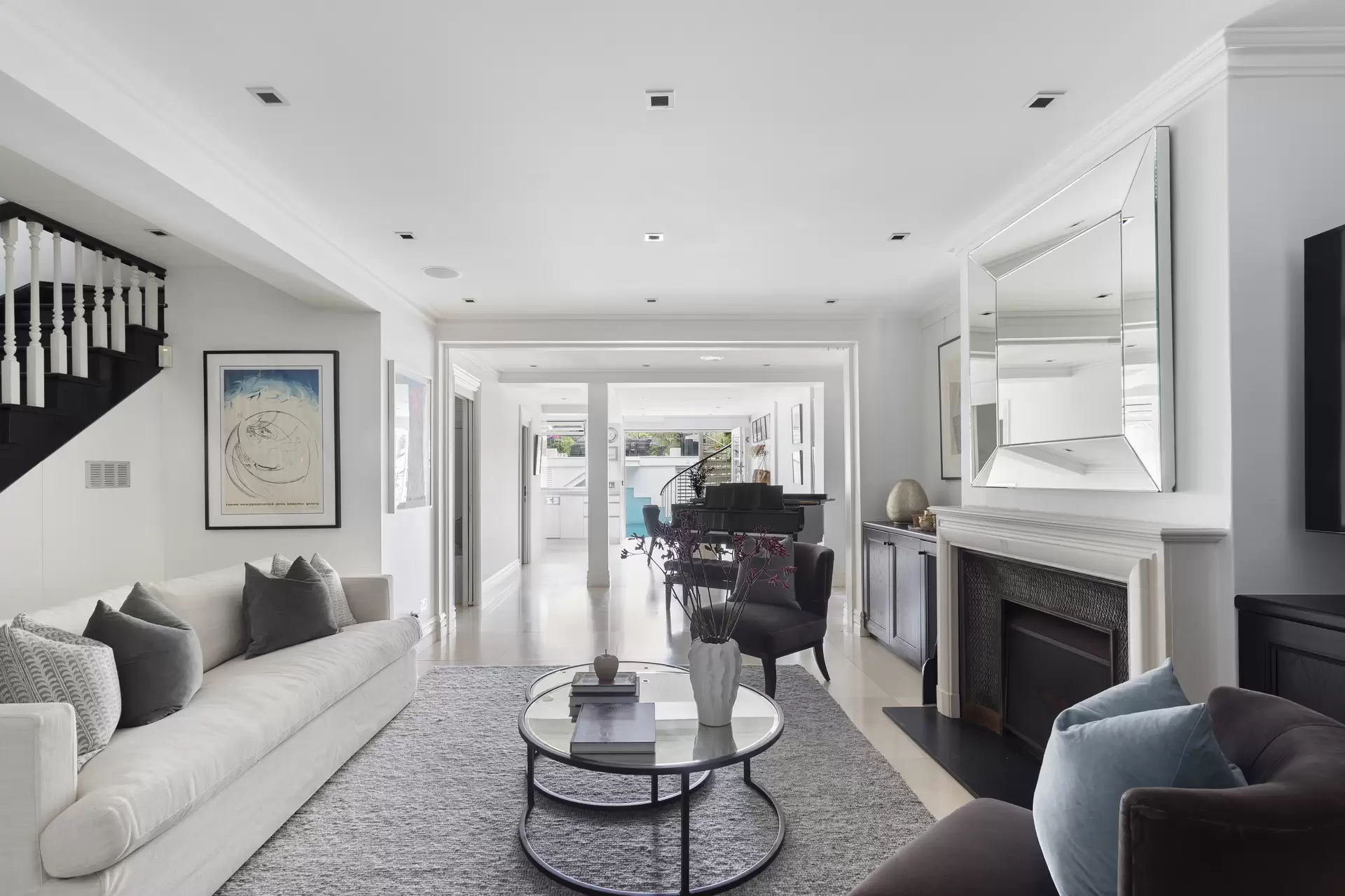 112 Glenmore Road, Paddington Auction by Sydney Sotheby's International Realty - image 2