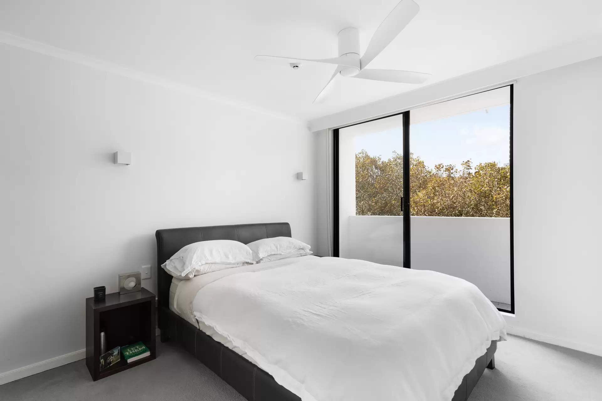 128/71 Victoria Street, Potts Point Sold by Sydney Sotheby's International Realty - image 1