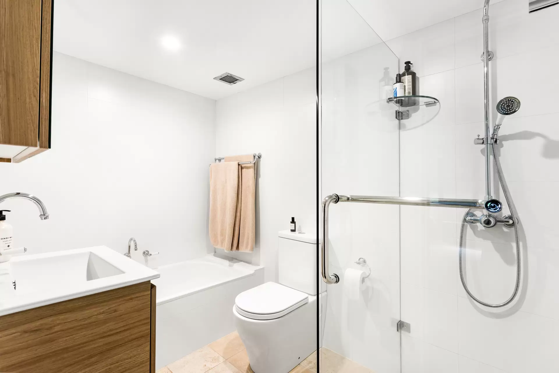 11/27-35 Cook Road, Centennial Park Sold by Sydney Sotheby's International Realty - image 1