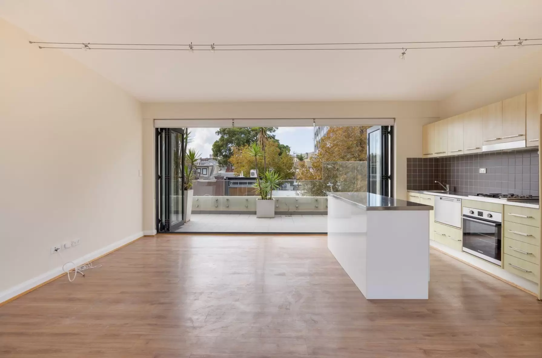 10/265 Crown Street, Surry Hills Sold by Sydney Sotheby's International Realty - image 2
