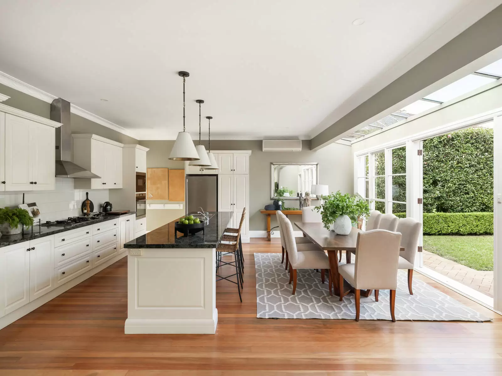59 Owen Street, East Lindfield For Sale by Sydney Sotheby's International Realty - image 2