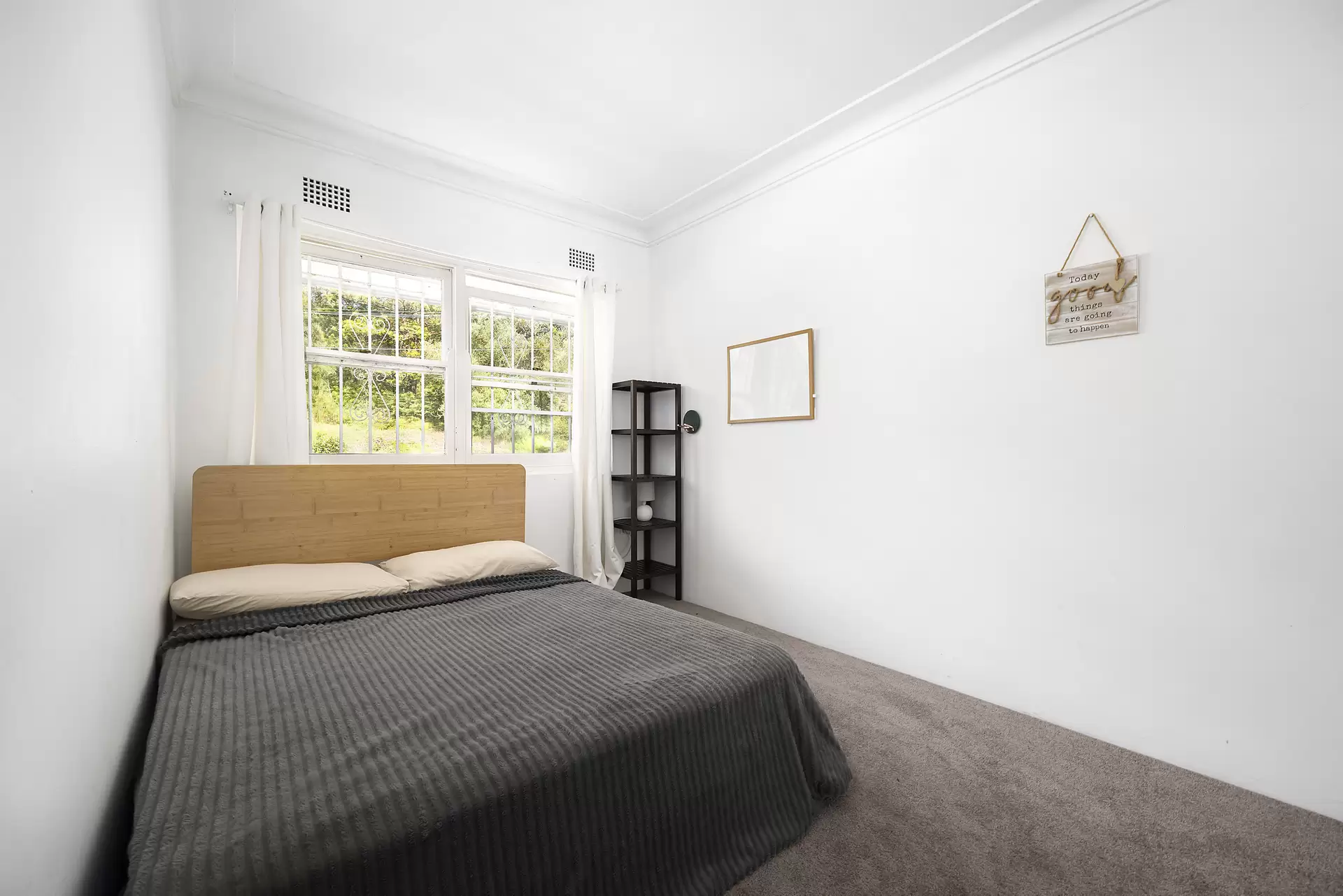 8/205 Beach Street, Coogee Auction by Sydney Sotheby's International Realty - image 1