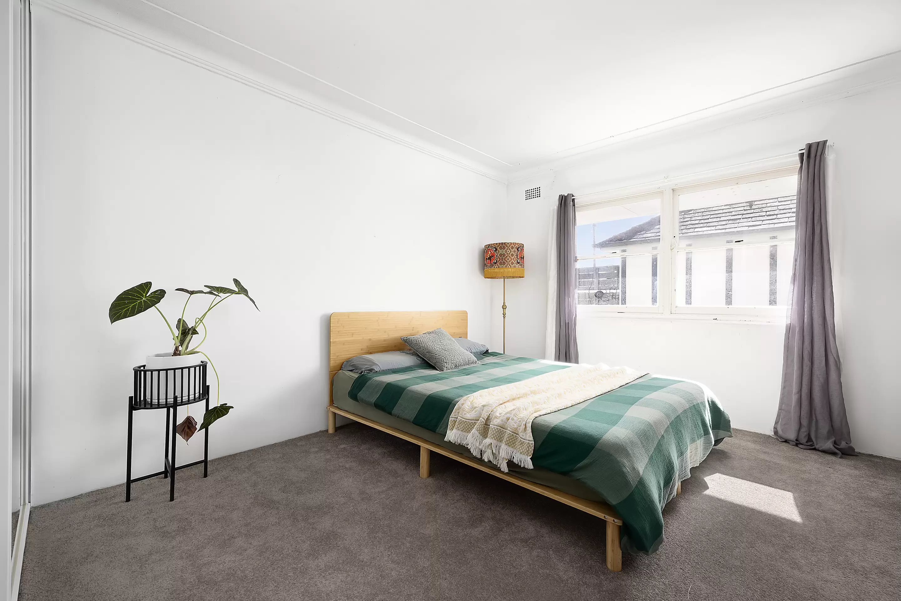 8/205 Beach Street, Coogee Auction by Sydney Sotheby's International Realty - image 4