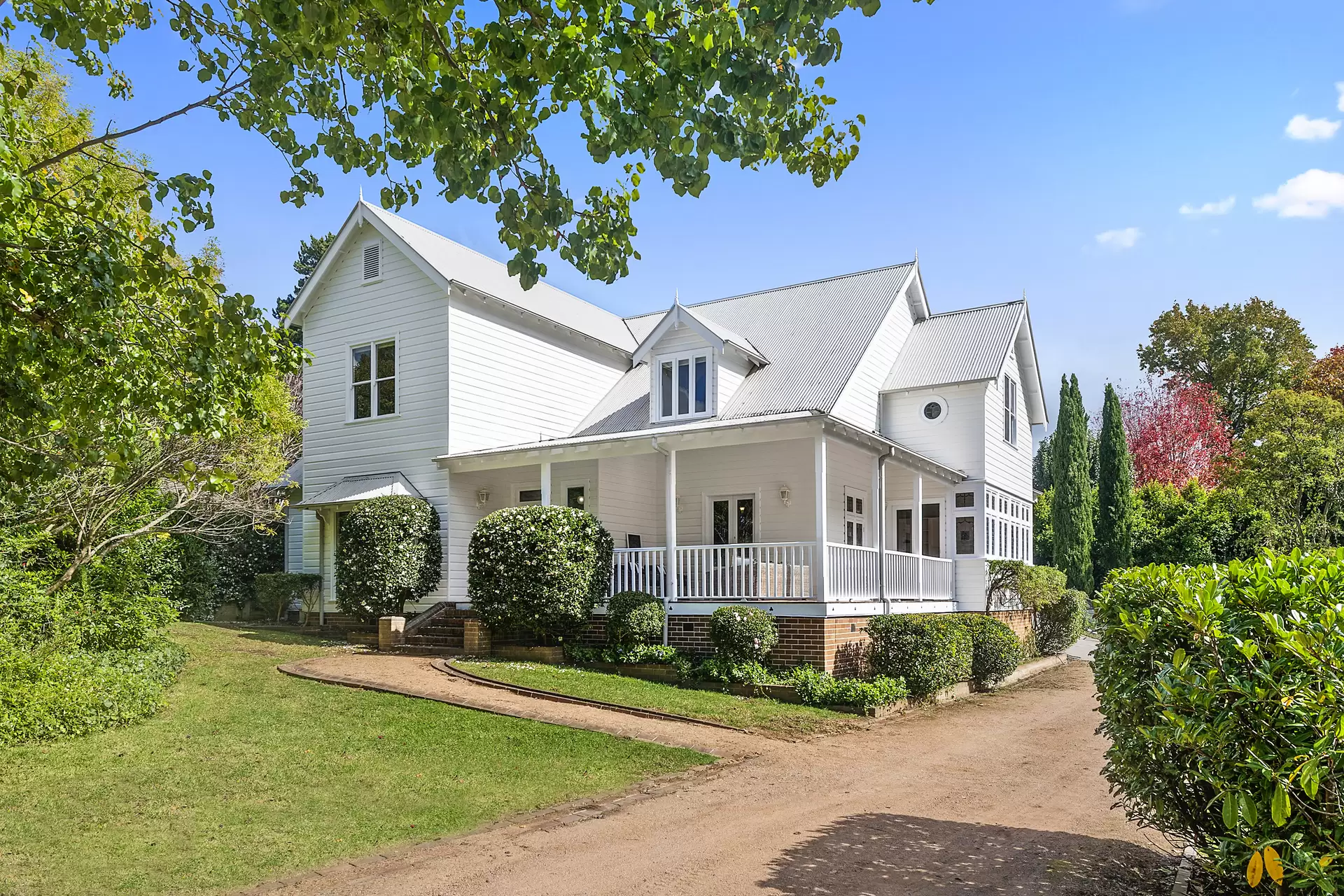 35 Charlton Close, Bowral For Sale by Sydney Sotheby's International Realty - image 2