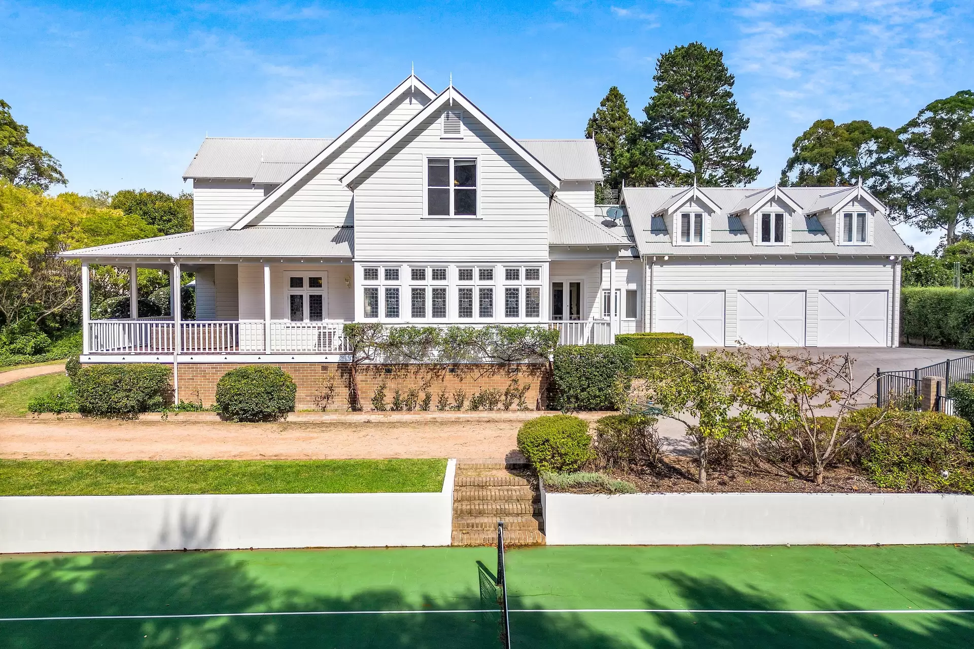 35 Charlton Close, Bowral For Sale by Sydney Sotheby's International Realty - image 1