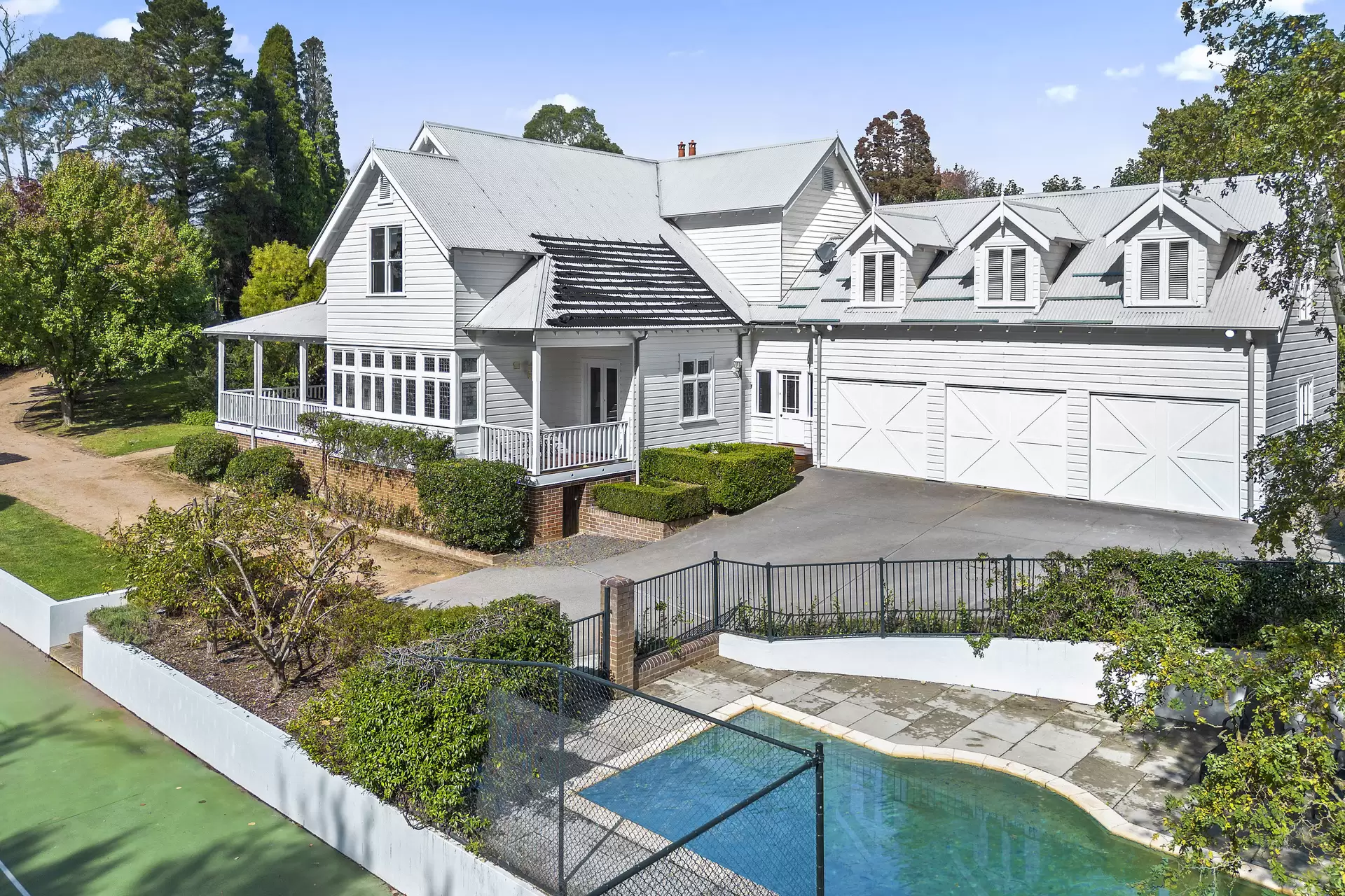 35 Charlton Close, Bowral For Sale by Sydney Sotheby's International Realty - image 4