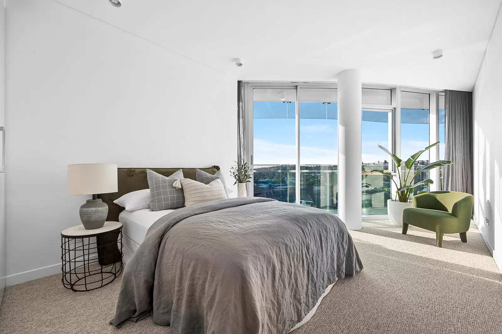 605/63 Hall Street, Bondi Beach Auction by Sydney Sotheby's International Realty - image 8