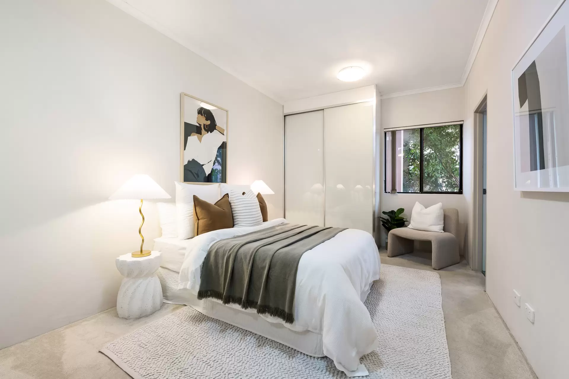 23/6 Dutruc Street, Randwick Sold by Sydney Sotheby's International Realty - image 1