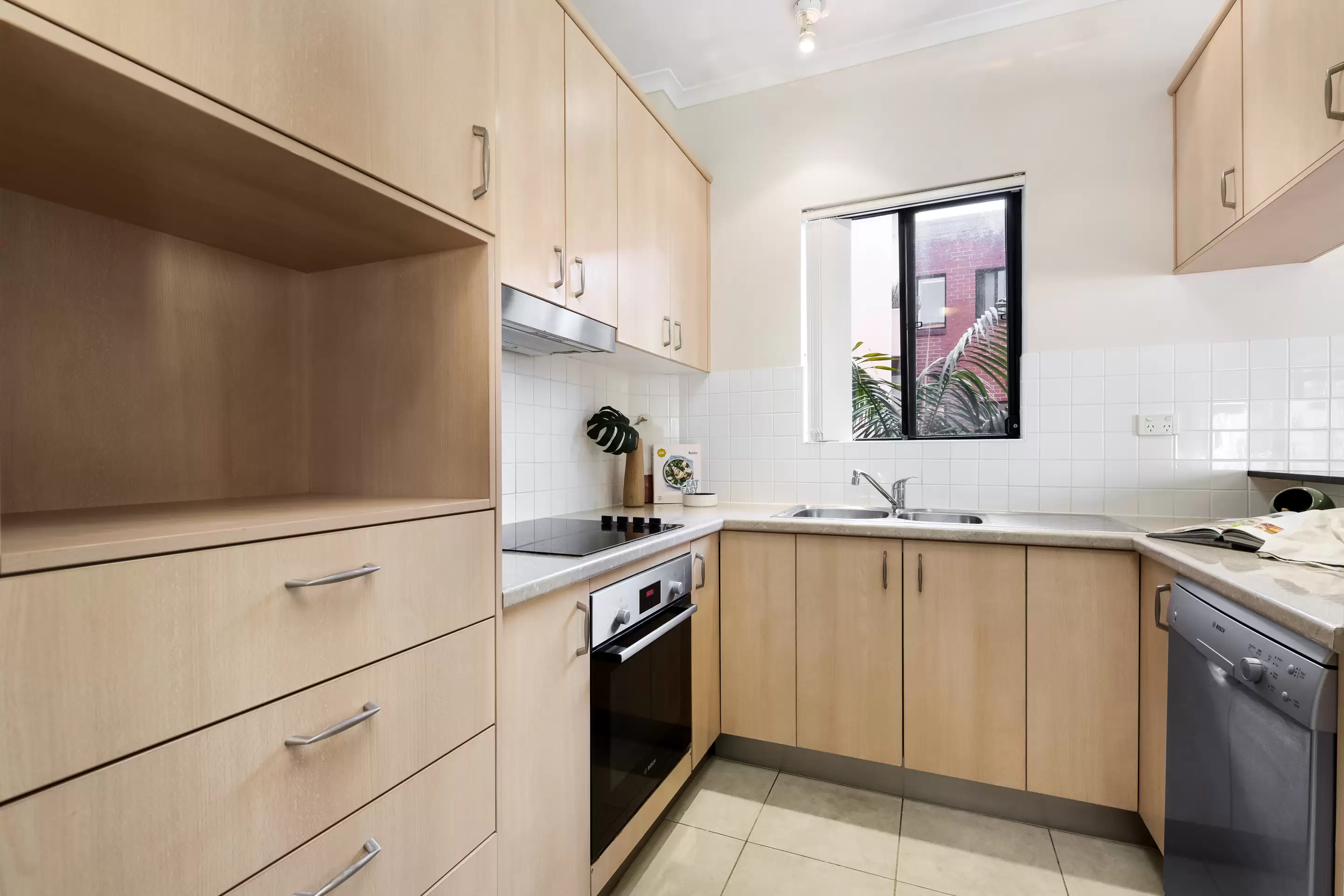 23/6 Dutruc Street, Randwick Sold by Sydney Sotheby's International Realty - image 8