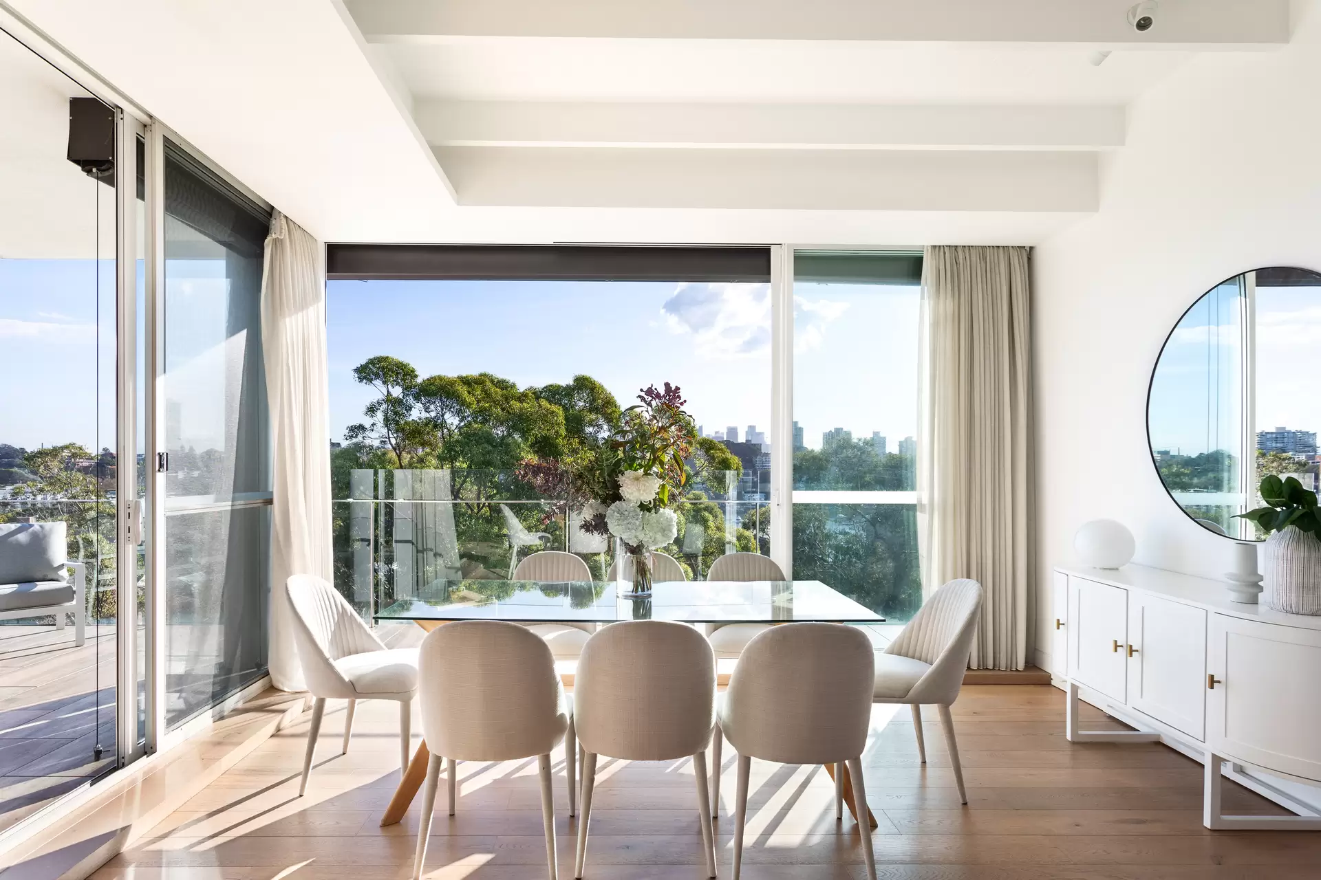 15/535 New South Head Road, Double Bay Auction by Sydney Sotheby's International Realty - image 1