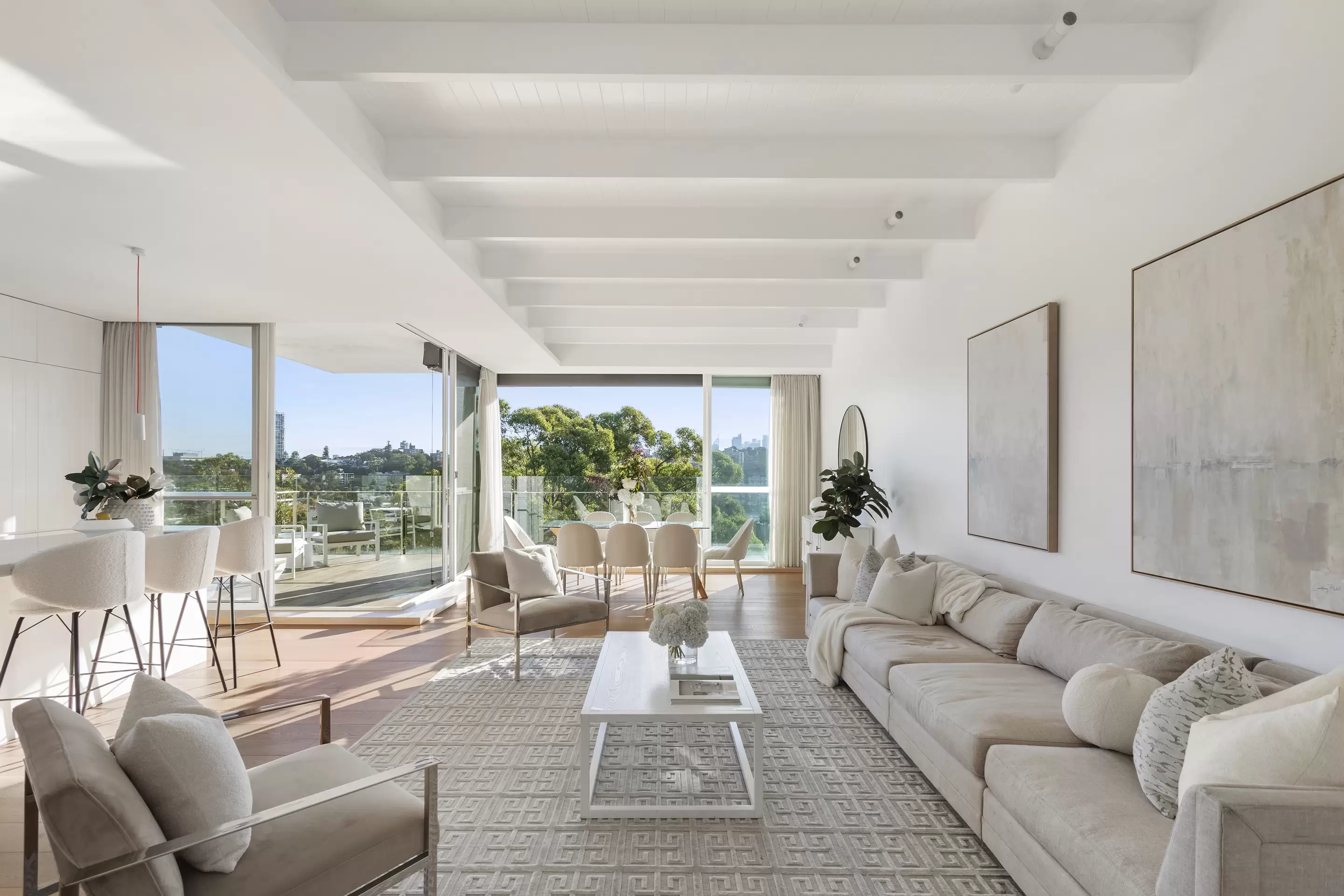 15/535 New South Head Road, Double Bay Auction by Sydney Sotheby's International Realty - image 2