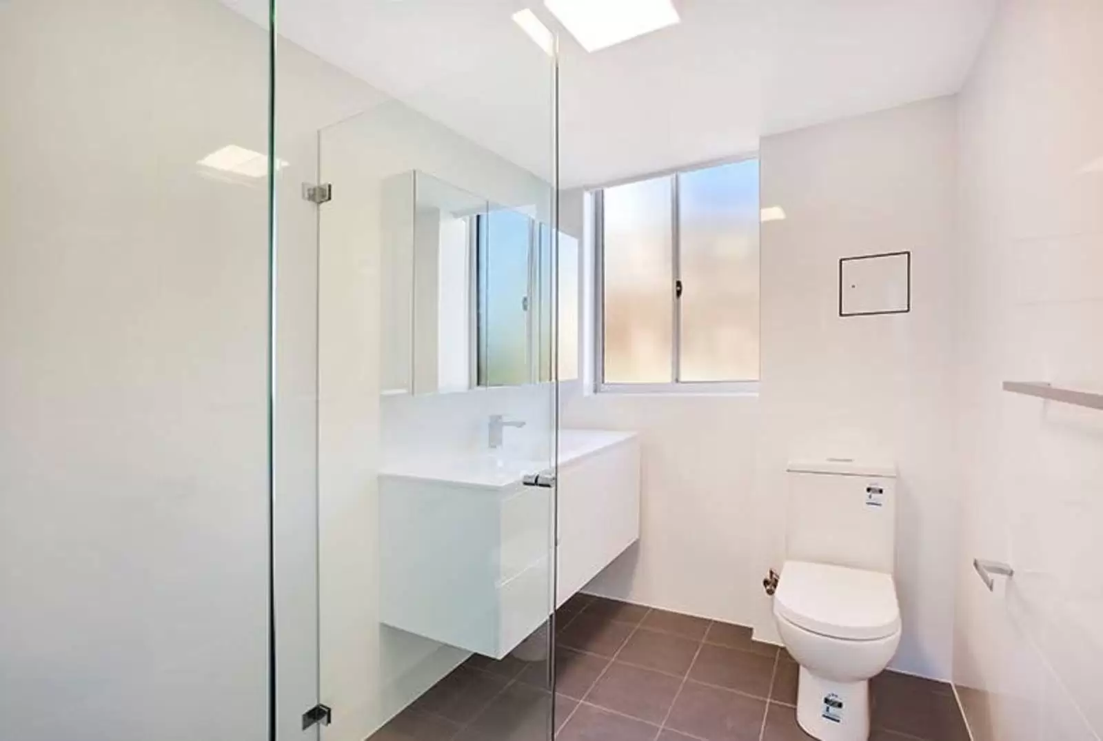 9/43 Denham Street, Bondi Beach For Lease by Sydney Sotheby's International Realty - image 3
