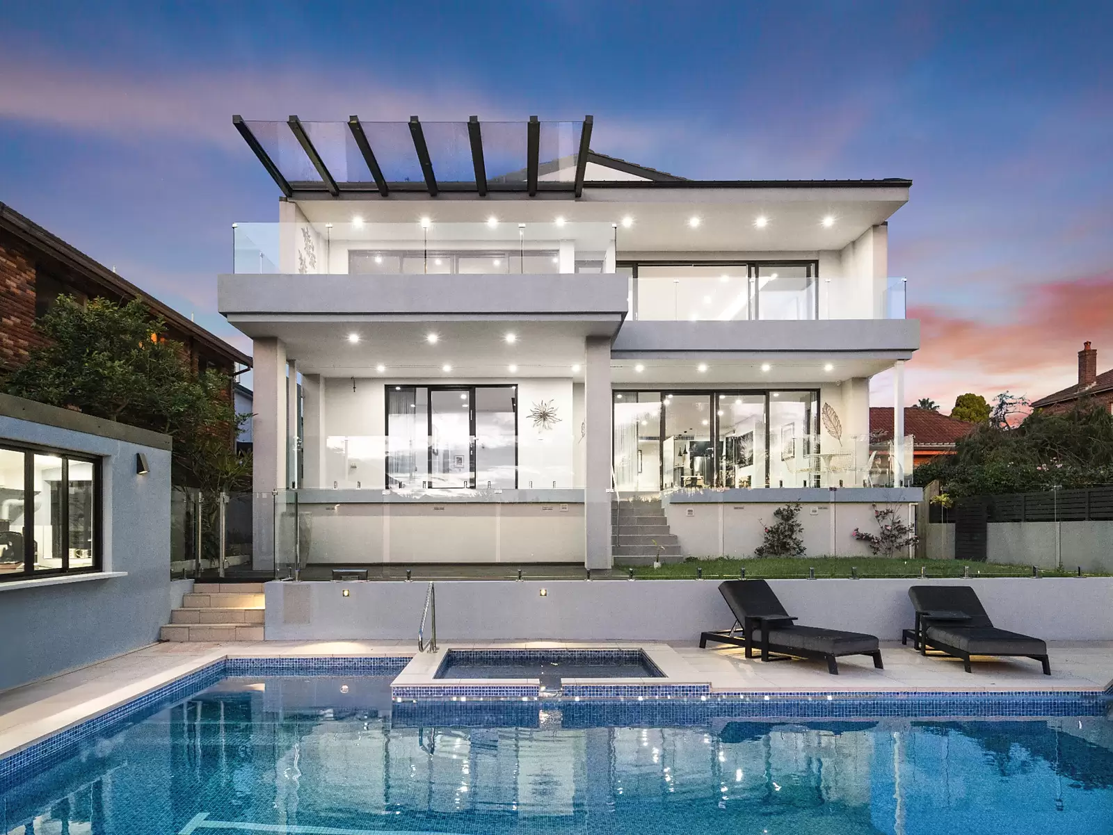 216 Military Road, Dover Heights Auction by Sydney Sotheby's International Realty - image 2