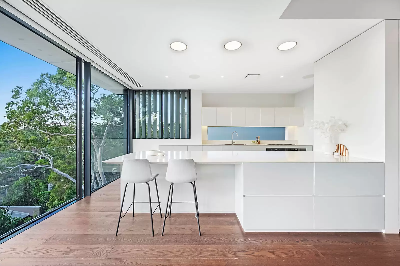 11 Wolseley Road, Mosman Auction by Sydney Sotheby's International Realty - image 6