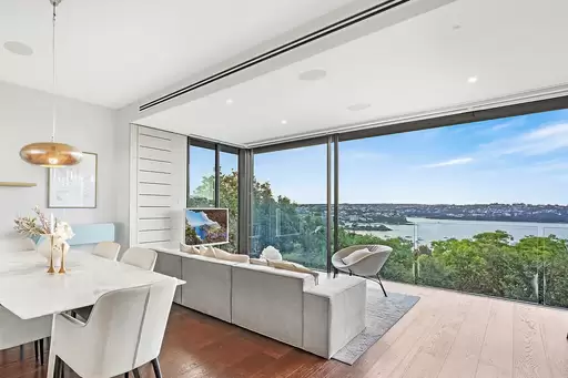 11 Wolseley Road, Mosman Auction by Sydney Sotheby's International Realty