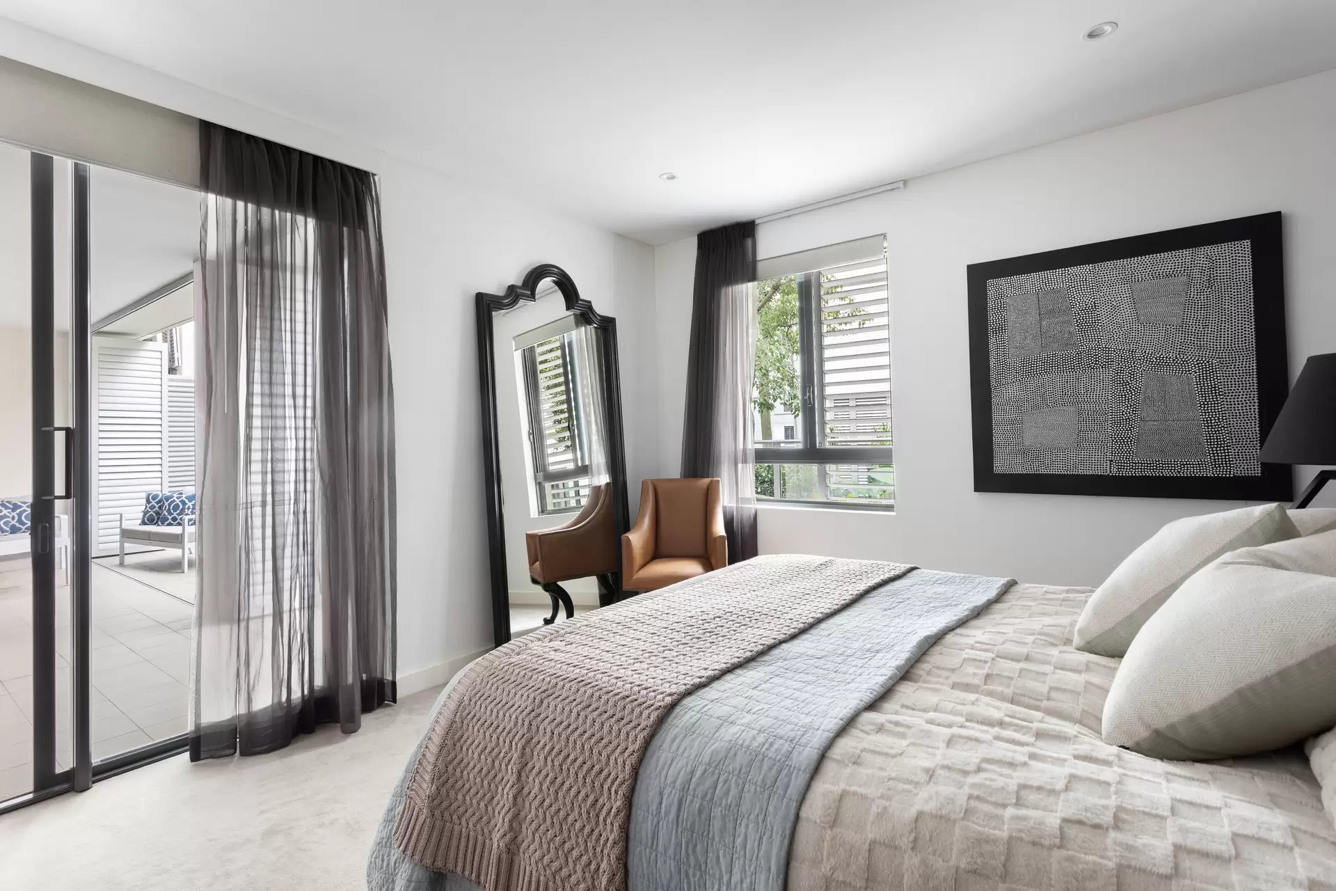 12/16 Neild Avenue, Darlinghurst Auction by Sydney Sotheby's International Realty - image 1