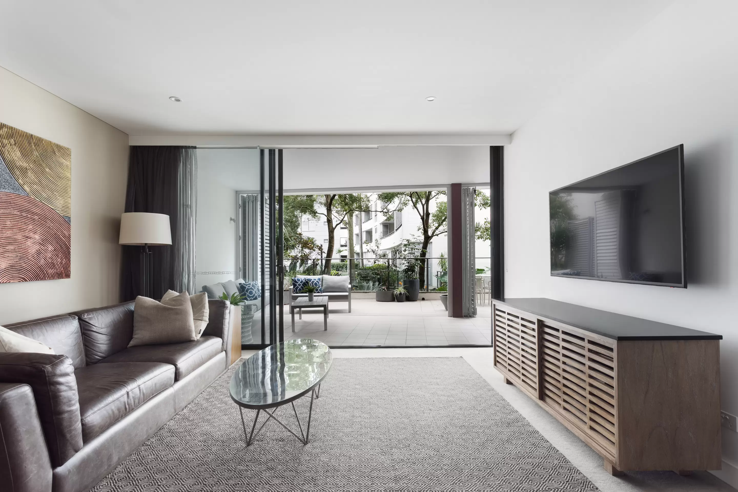 12/16 Neild Avenue, Darlinghurst Auction by Sydney Sotheby's International Realty - image 2