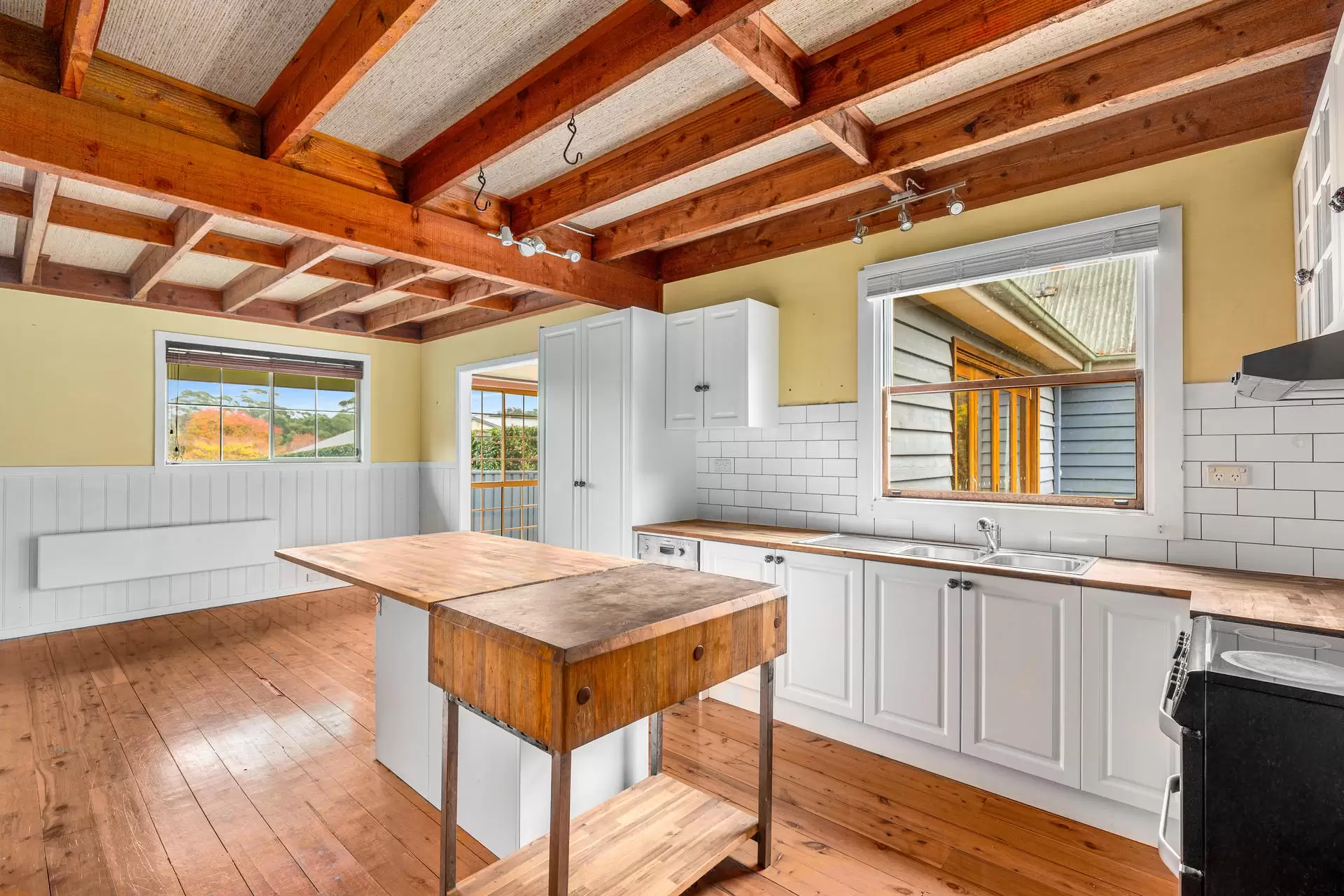 12 Swan Street, Robertson For Sale by Sydney Sotheby's International Realty - image 7