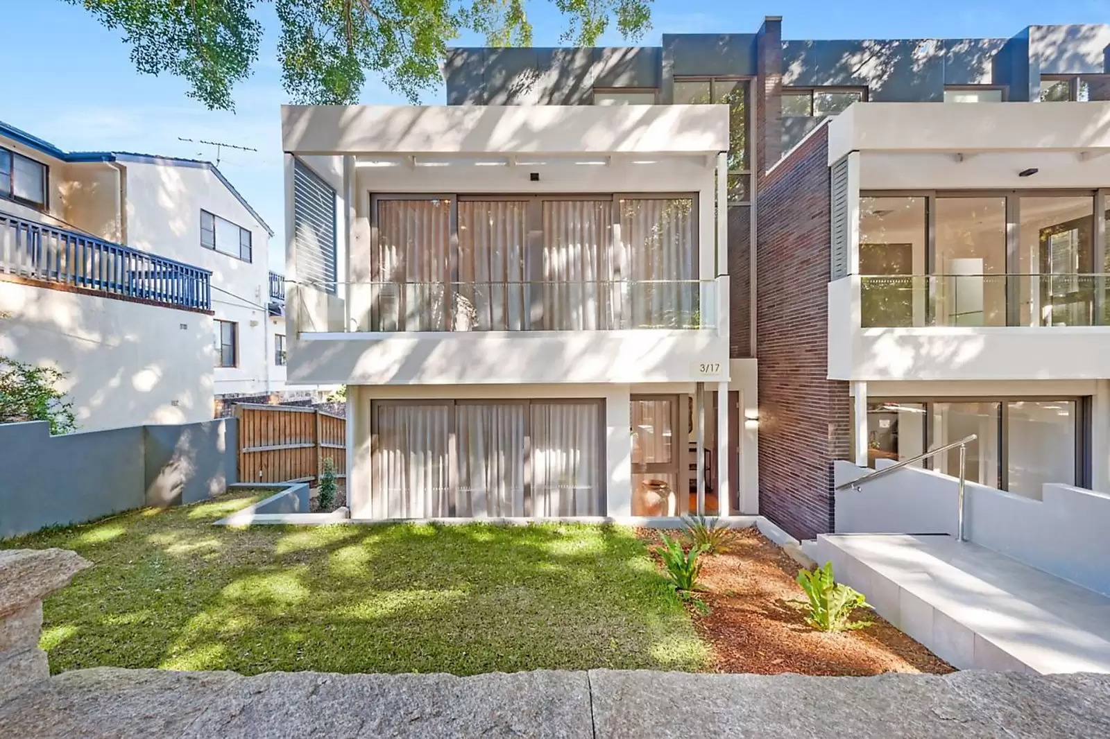 3/17 Carlotta Road, Double Bay For Sale by Sydney Sotheby's International Realty - image 2