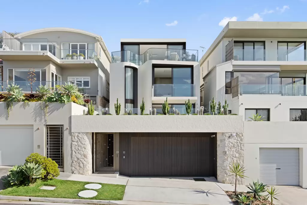 28 Wolseley Road, South Coogee Auction by Sydney Sotheby's International Realty