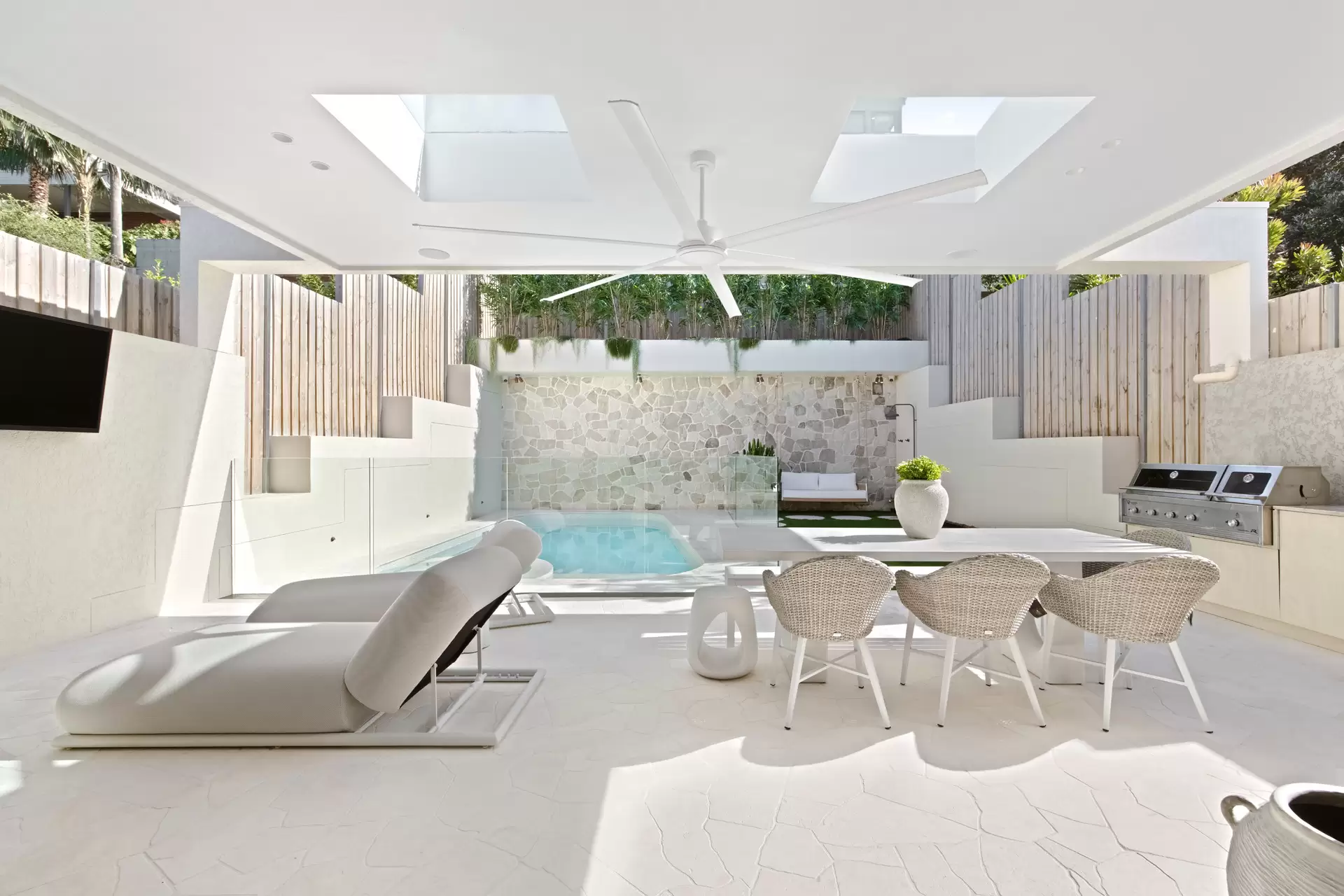 28 Wolseley Road, South Coogee Auction by Sydney Sotheby's International Realty - image 7