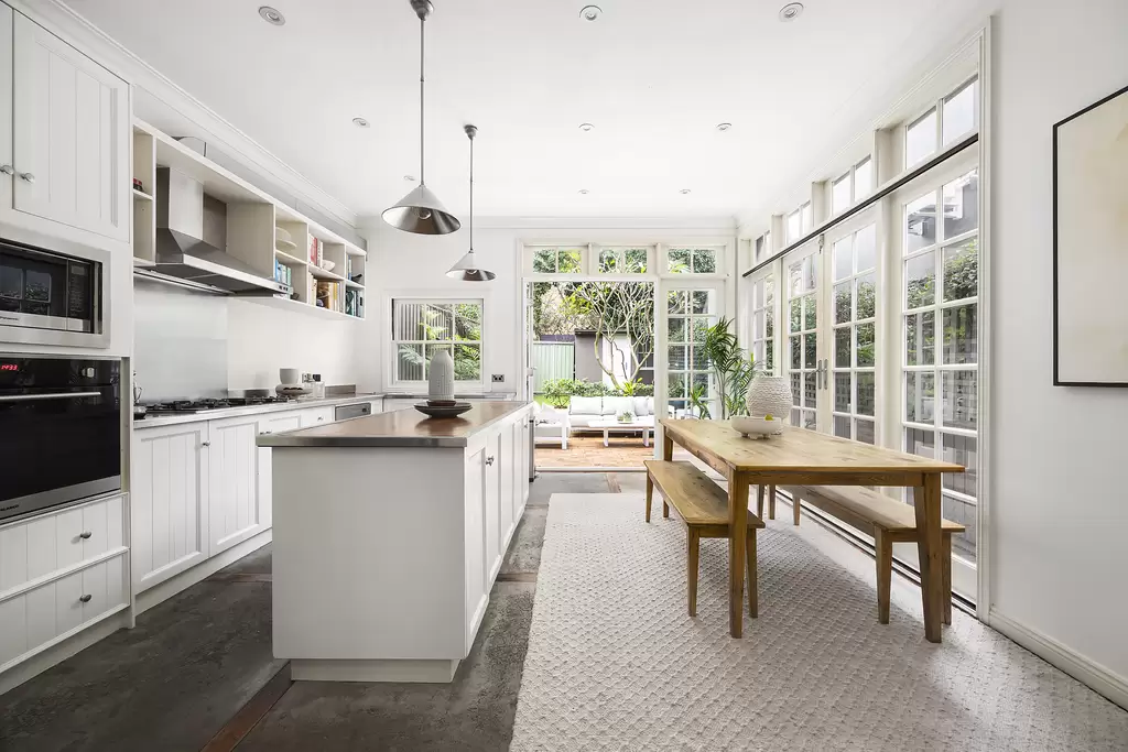 63 Anglesea Street, Bondi Auction by Sydney Sotheby's International Realty