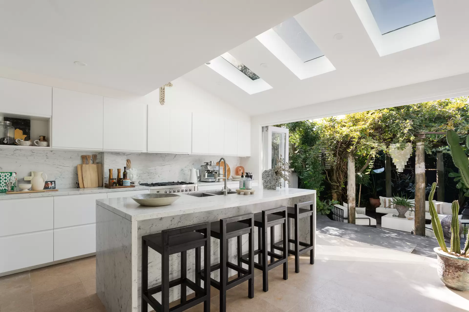 67 Moncur Street, Woollahra Auction by Sydney Sotheby's International Realty - image 1