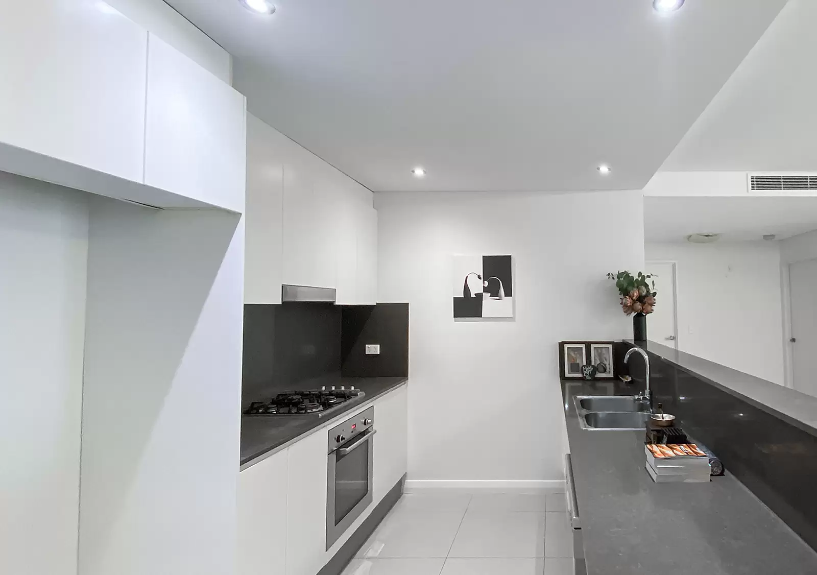 606/15 Flack Avenue, Hillsdale For Sale by Sydney Sotheby's International Realty - image 3