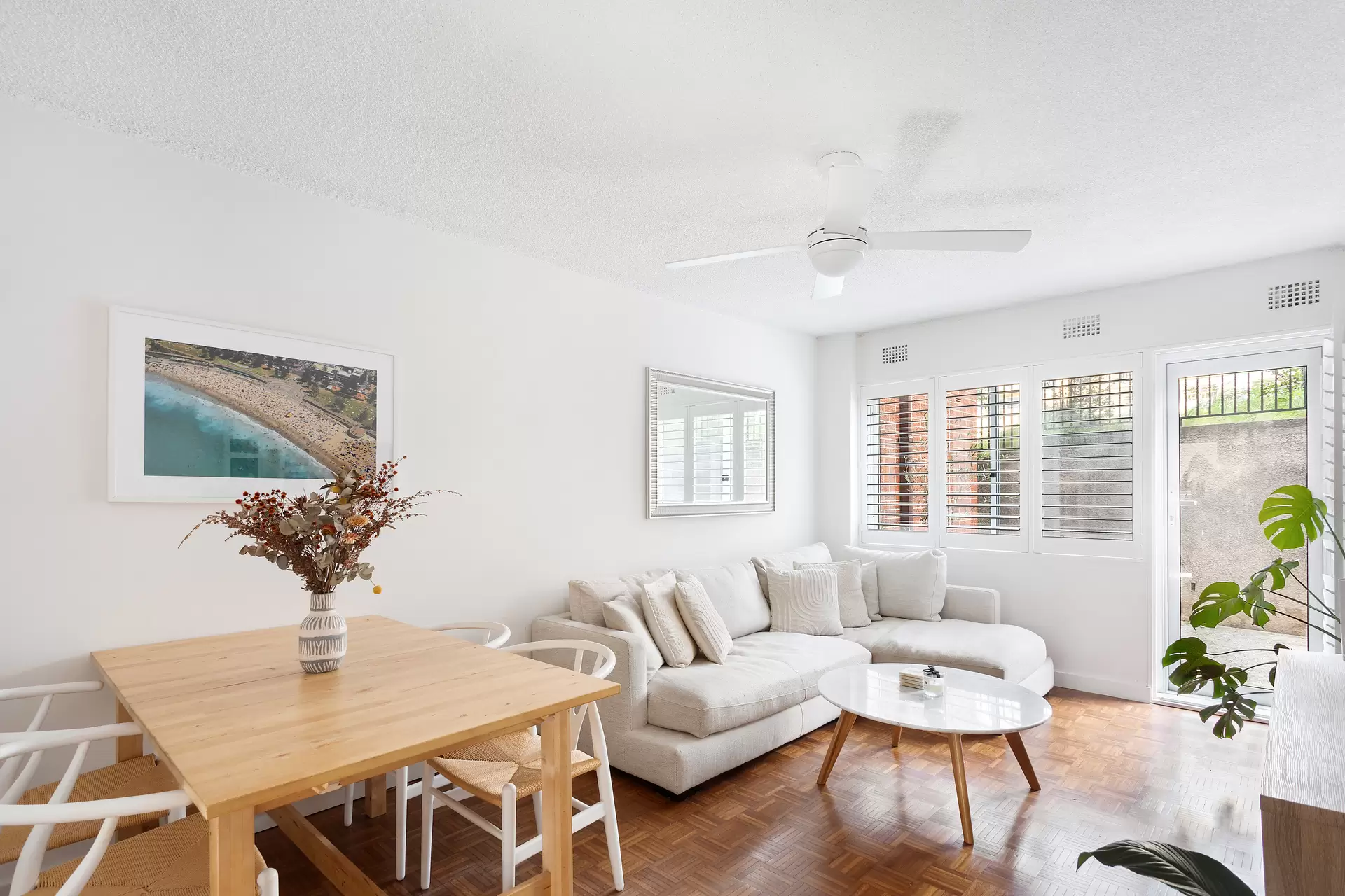 2/46 Coogee Bay Road, Randwick Auction by Sydney Sotheby's International Realty - image 1