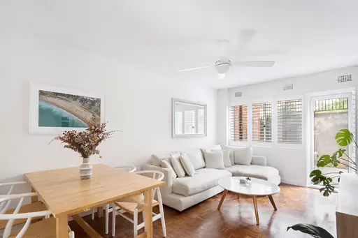 2/46 Coogee Bay Road, Randwick Auction by Sydney Sotheby's International Realty