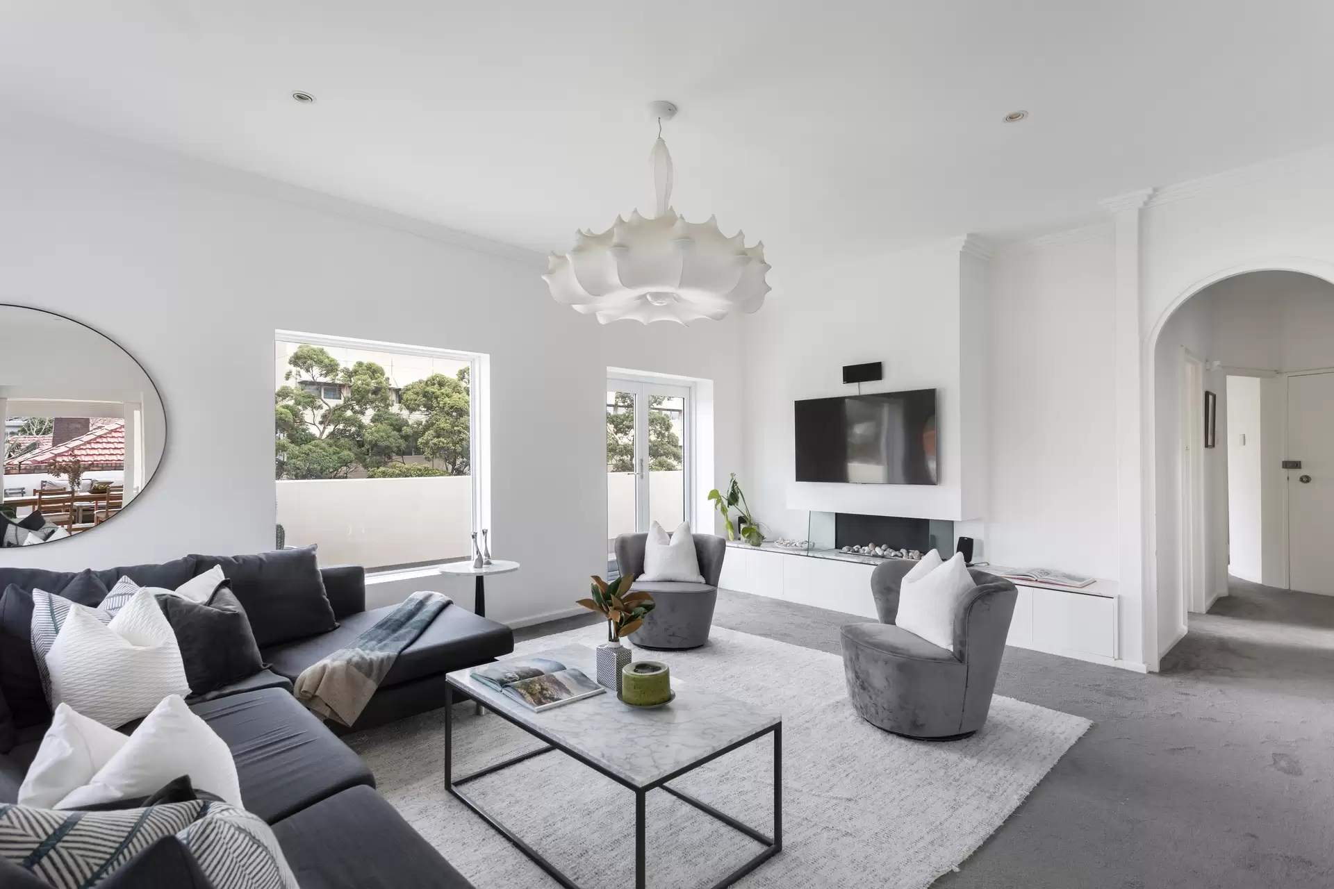 13/164 New South Head Road, Edgecliff Auction by Sydney Sotheby's International Realty - image 1