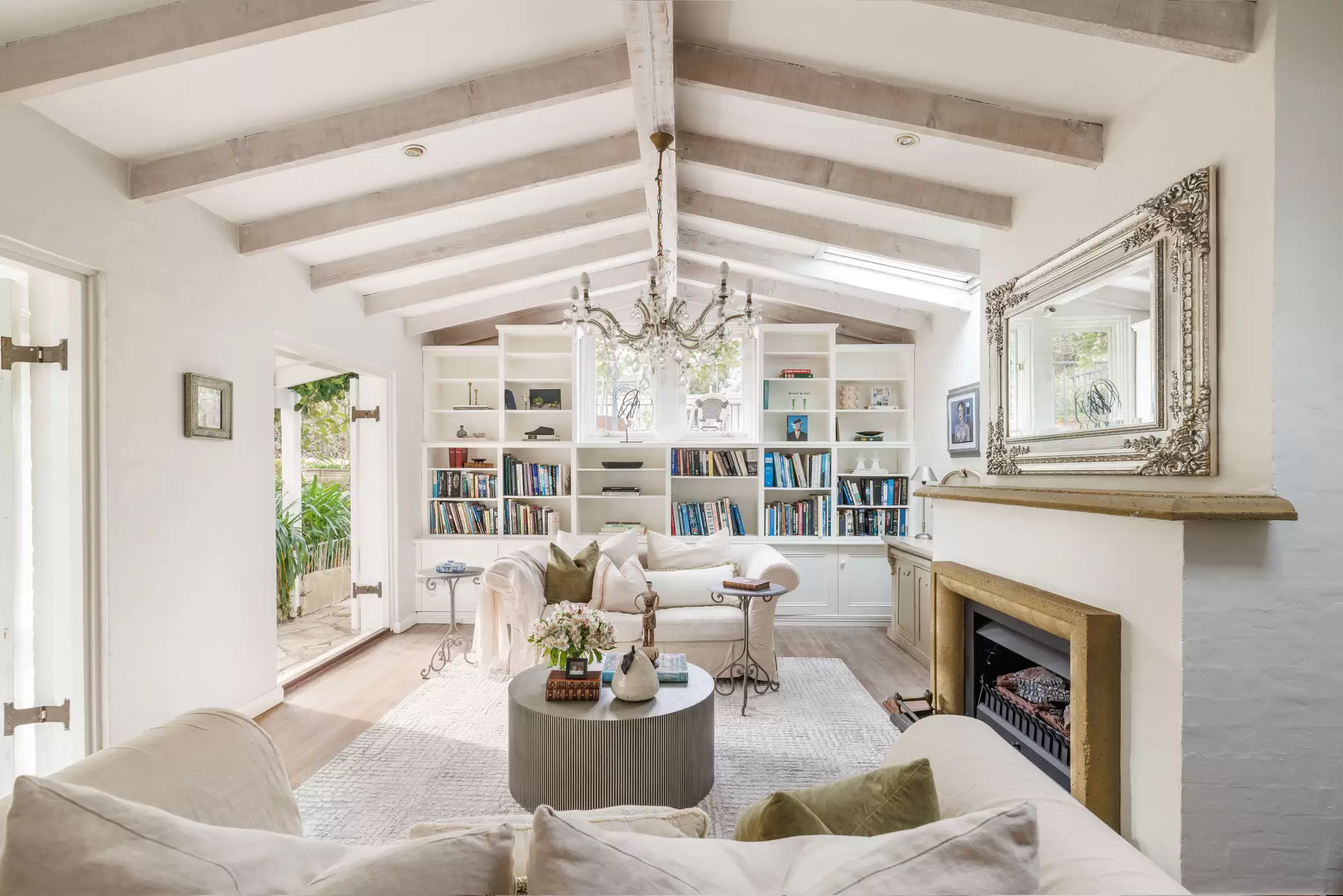 110 Sutherland Street, Paddington Auction by Sydney Sotheby's International Realty - image 1