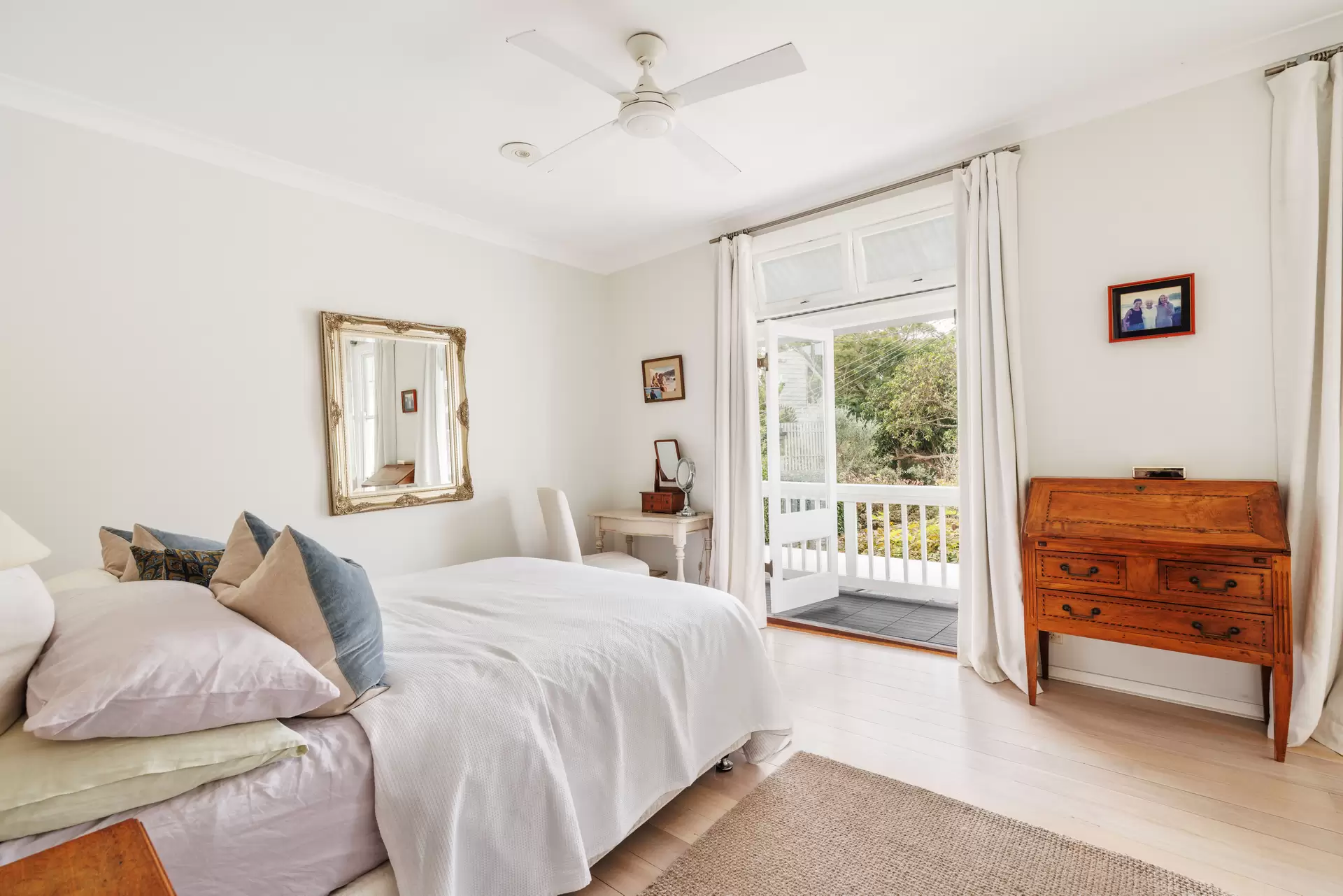 110 Sutherland Street, Paddington Auction by Sydney Sotheby's International Realty - image 1