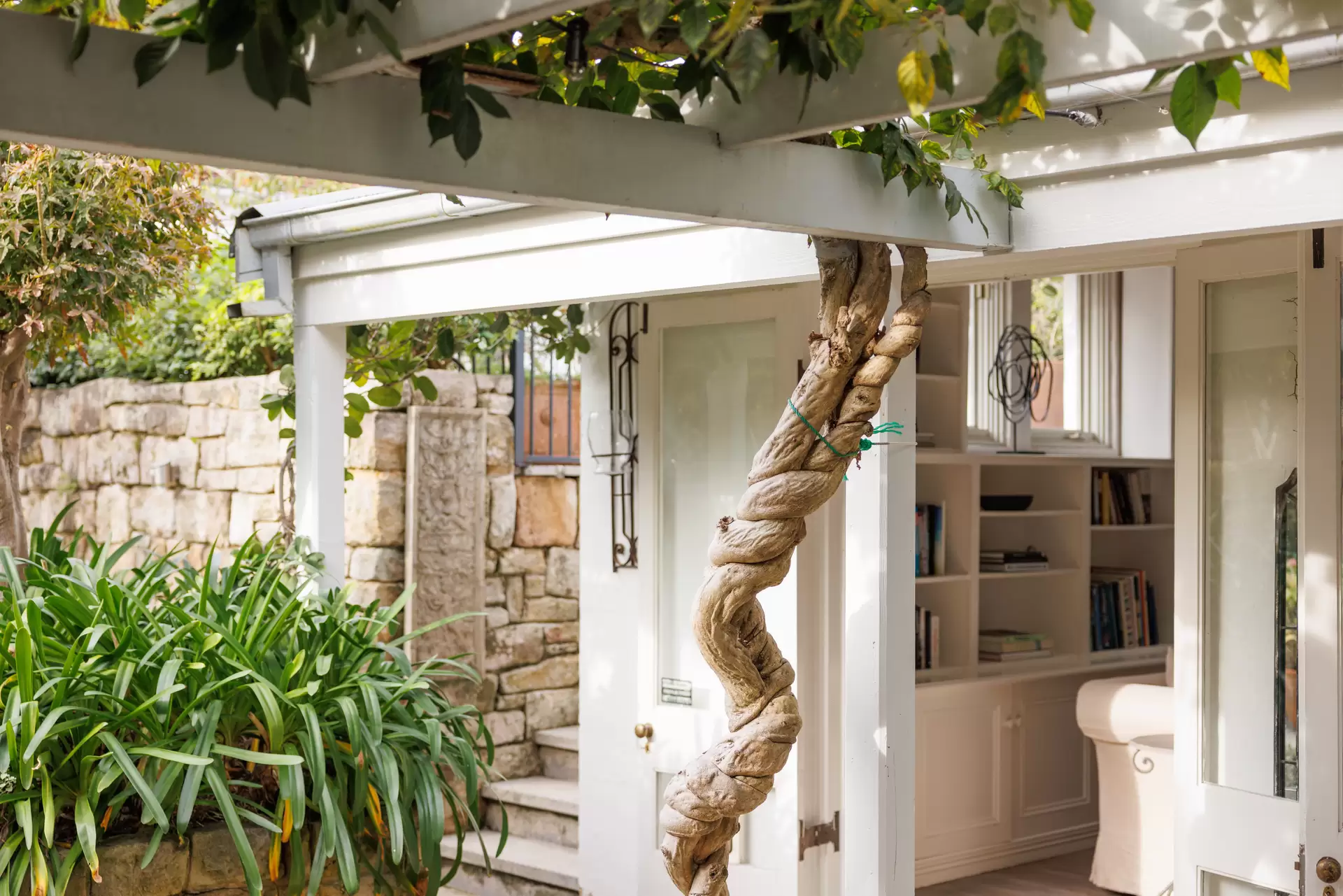 110 Sutherland Street, Paddington Auction by Sydney Sotheby's International Realty - image 1
