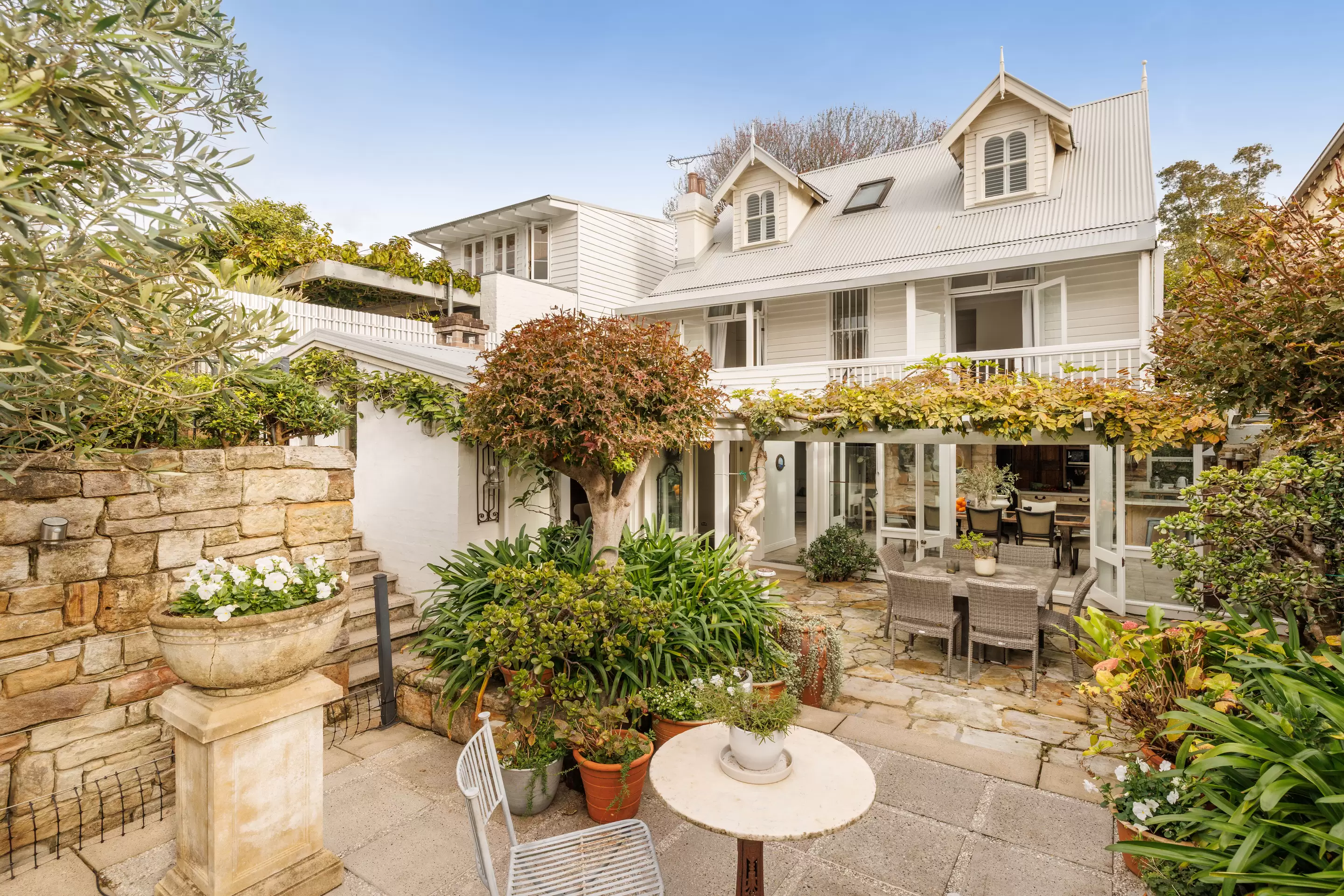 110 Sutherland Street, Paddington Auction by Sydney Sotheby's International Realty - image 3