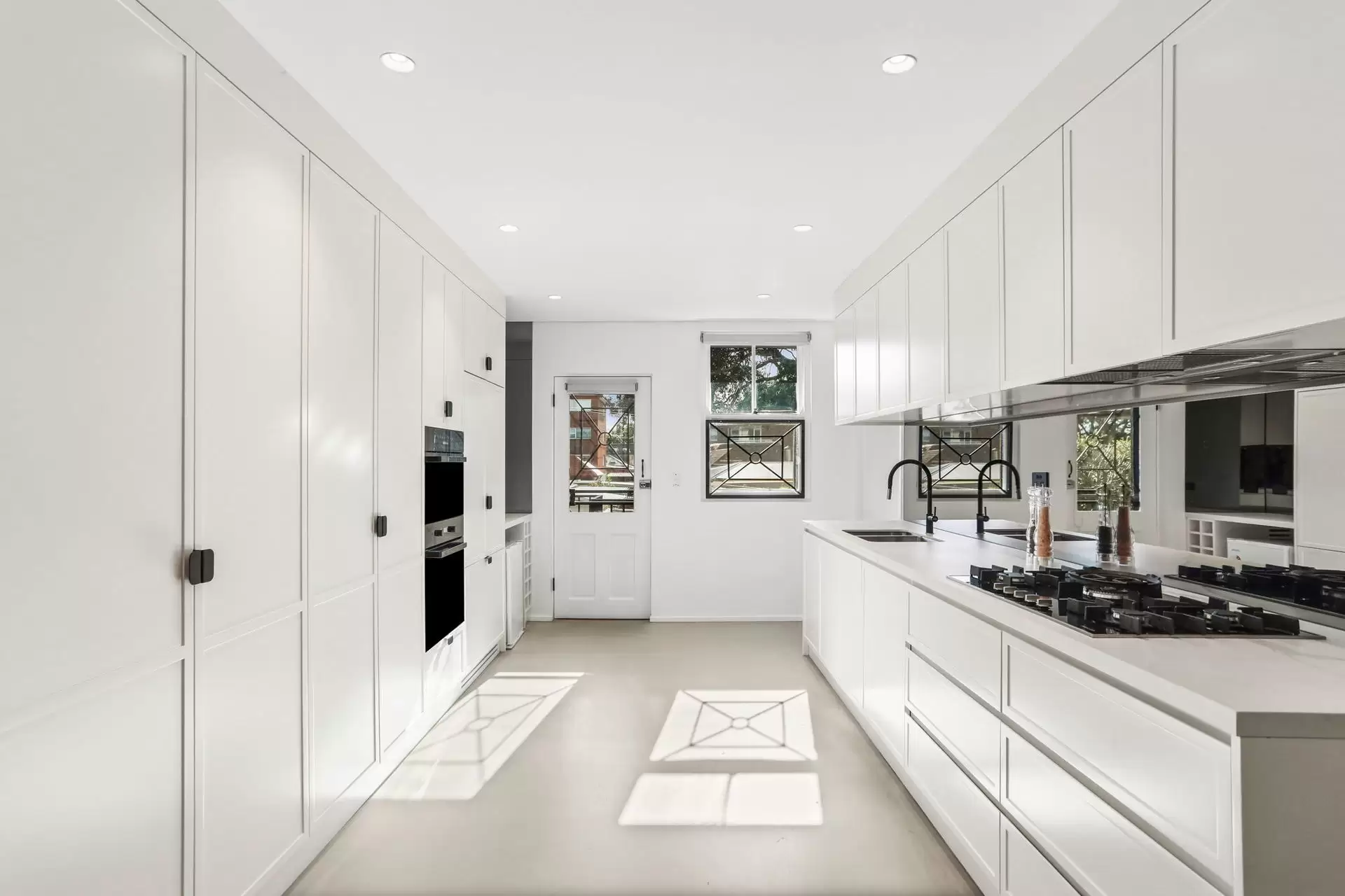 11/3-5 Goodwood Street, Kensington Auction by Sydney Sotheby's International Realty - image 3