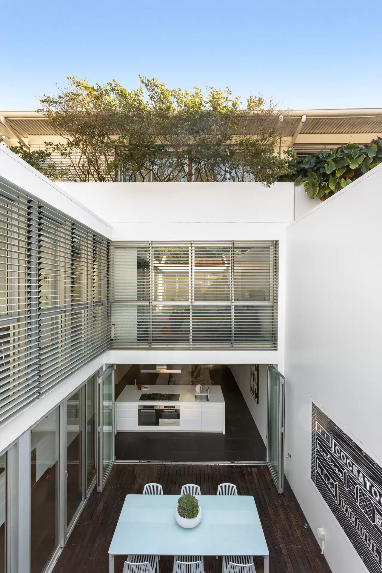 9 Roylston Street, Paddington Auction by Sydney Sotheby's International Realty - image 1