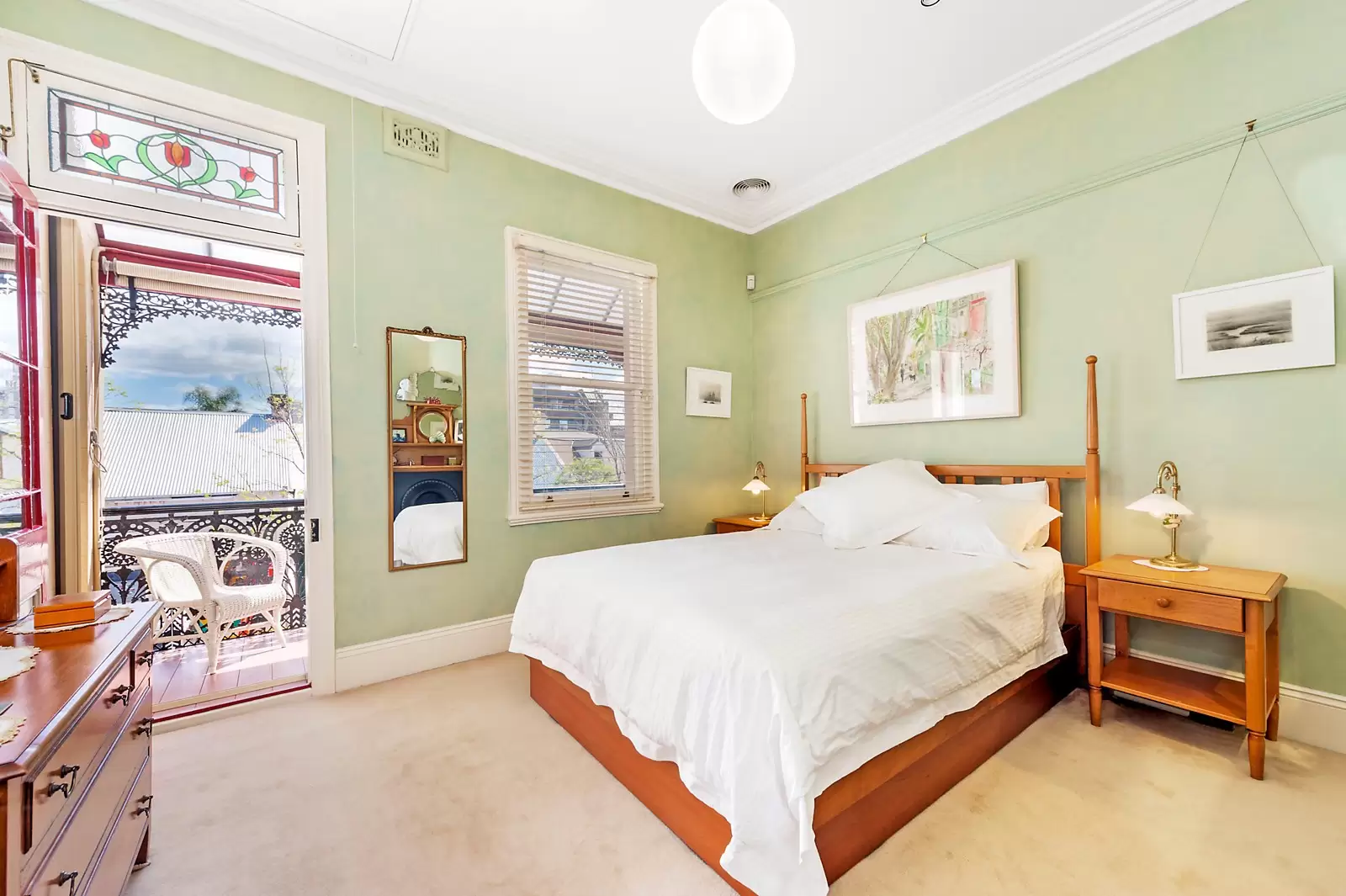 8 Ferry Road, Glebe Sold by Sydney Sotheby's International Realty - image 5